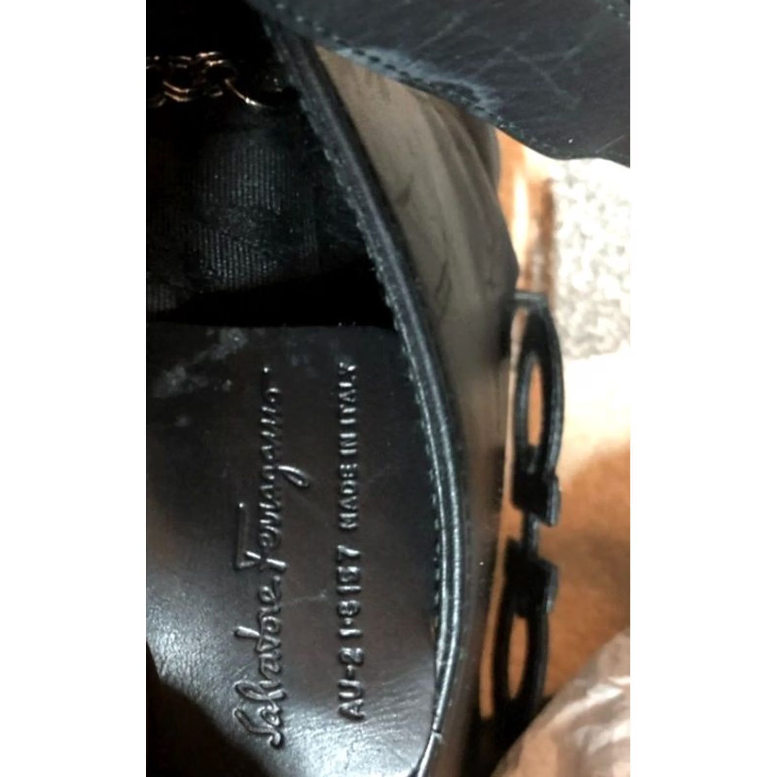 Salvatore Ferragamo VINTAGE Salvatore Ferragamo Black Leather Crossbody Shoulder Bag Size ONE SIZE - 7 Thumbnail