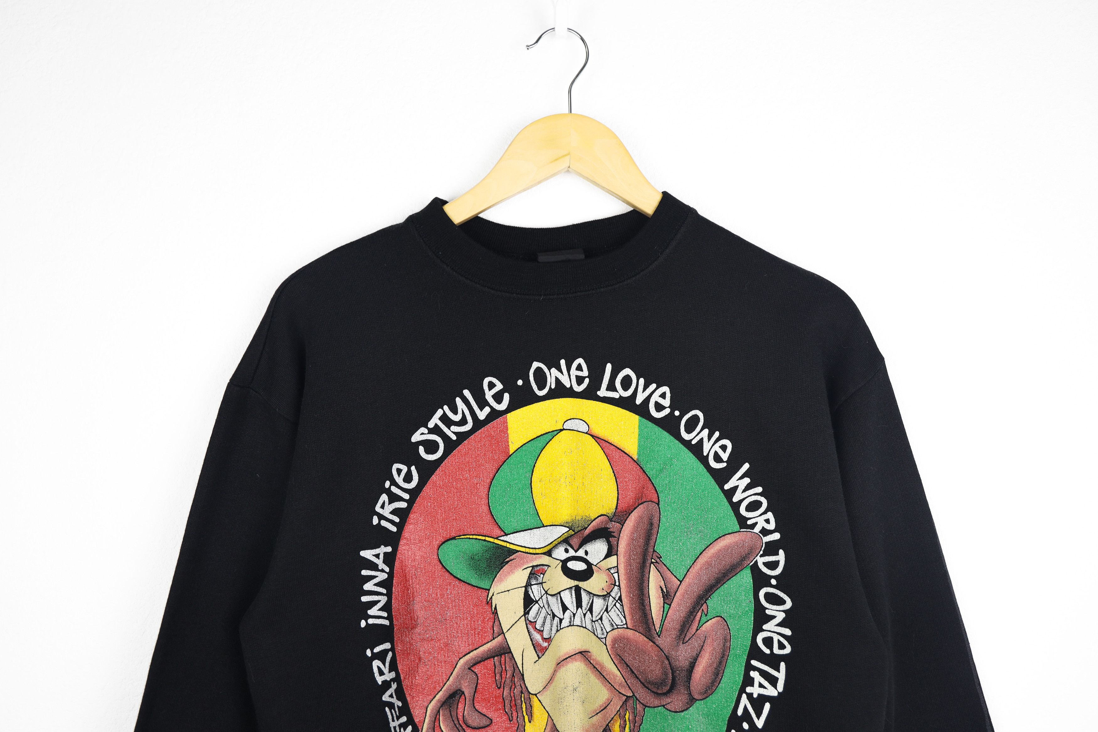 Bob Marley Vintage 1993 Warner Bros Tasmanian Devil Graphic LS T-shirt Size US M / EU 48-50 / 2 - 2 Thumbnail
