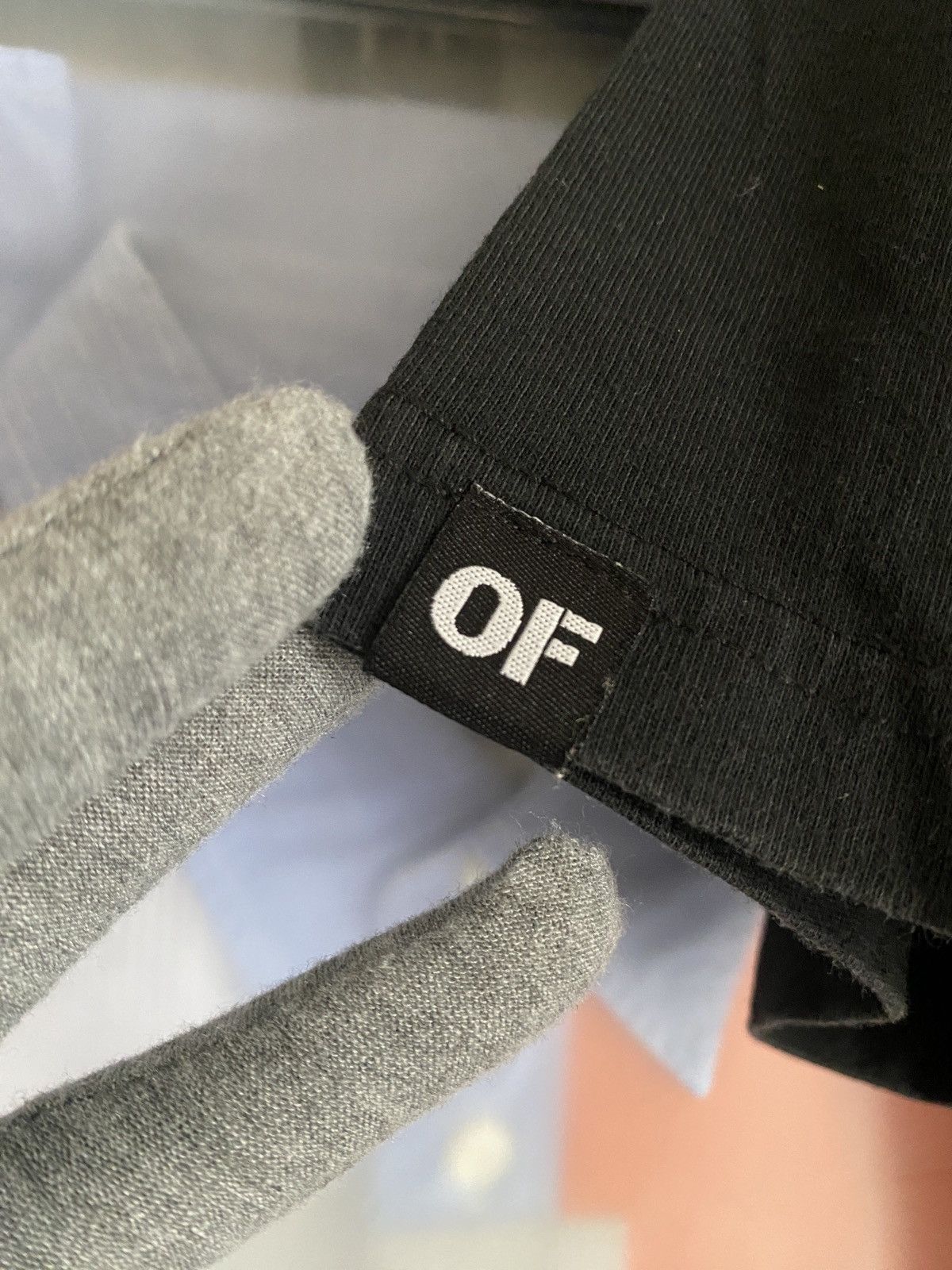 Kaws Original Fake Kaws Glow In The Dark Tee Size US M / EU 48-50 / 2 - 8 Thumbnail