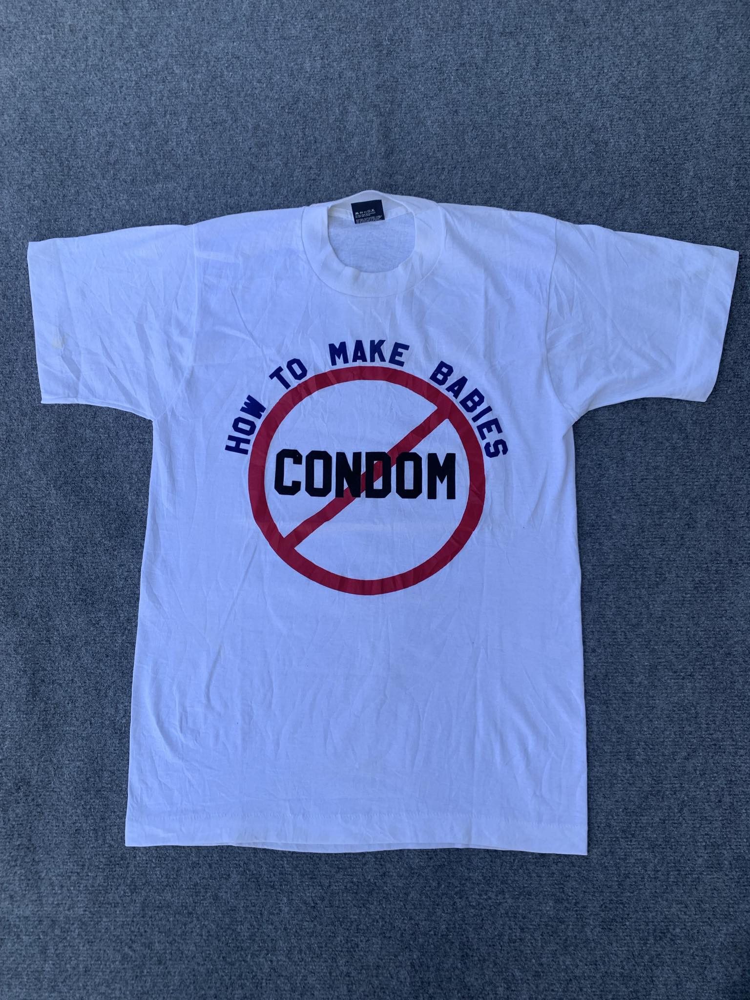 Vintage 90s How to make babies 🚫 condom. Size US M / EU 48-50 / 2 - 2 Thumbnail