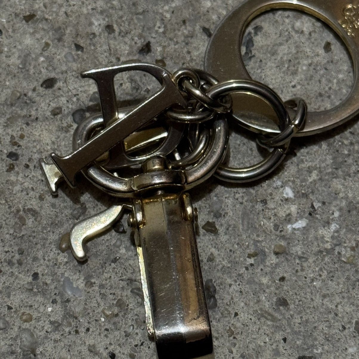 Christian Dior Monsieur × Dior × Vintage Vintage Christian Dior Parfums logo keychain Size ONE SIZE - 4 Thumbnail
