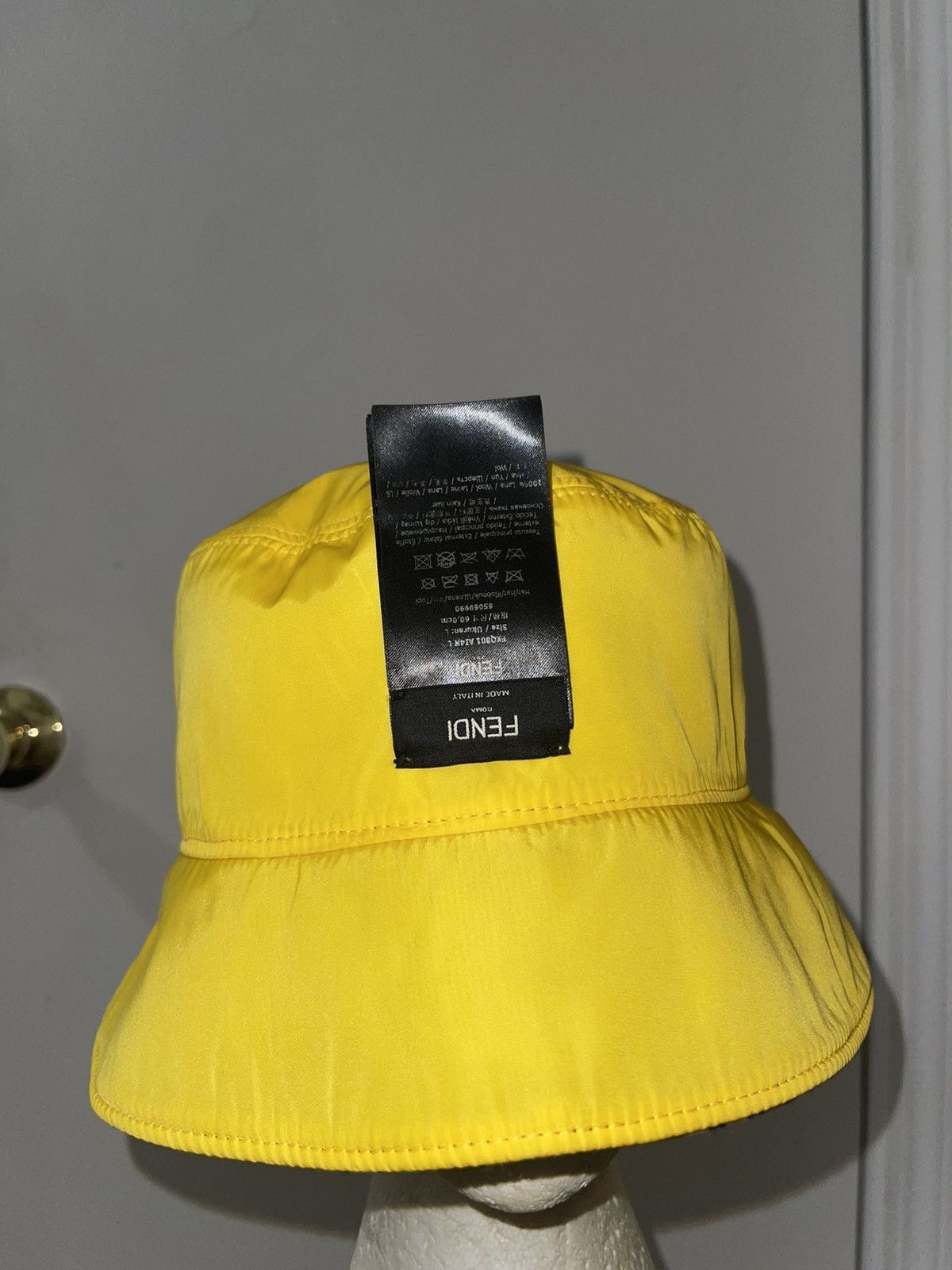 Fendi Rare Fendi Bucket Hat Size ONE SIZE - 2 Thumbnail