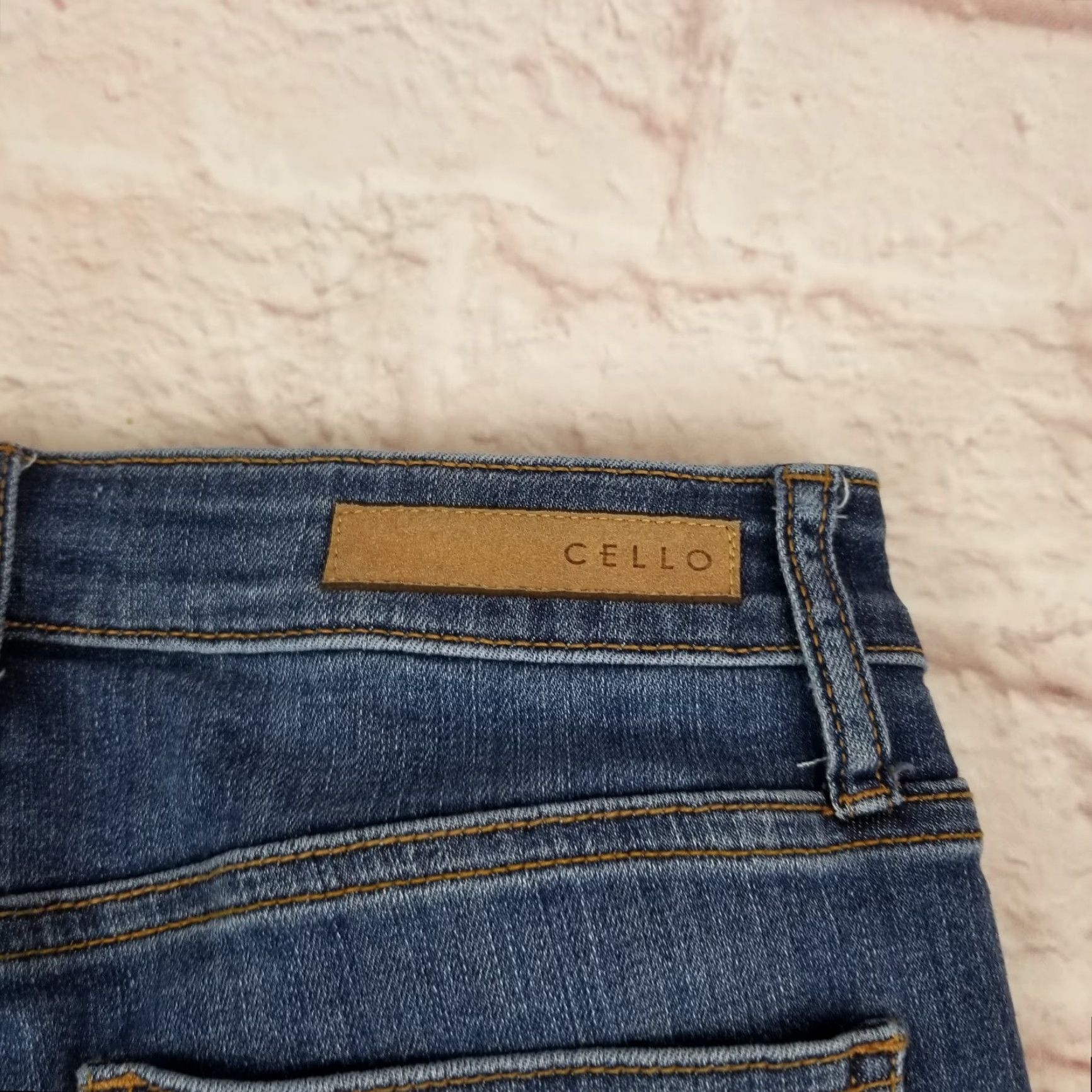 Vintage Cello Jeans Jeggings Medium Wash High Rise Distressed Womens Teens Junior Size 5 5-Pocket Denim Cotton Blend Belt Loops Regular Model Cello Size 27" / US 4 / IT 40 - 6 Thumbnail