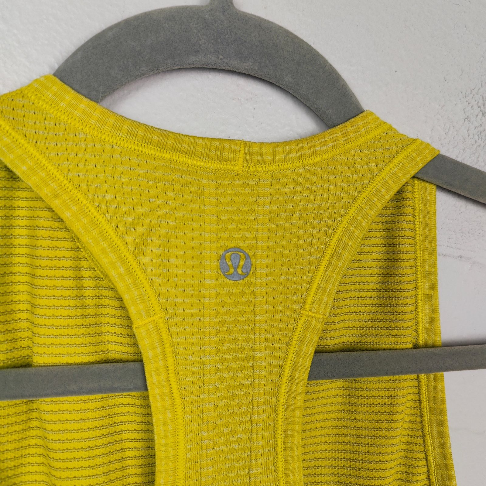 Lululemon Lululemon Swiftly Tech Racerback Tank Top Womens 4 Soliel Size S / US 4 / IT 40 - 6 Thumbnail