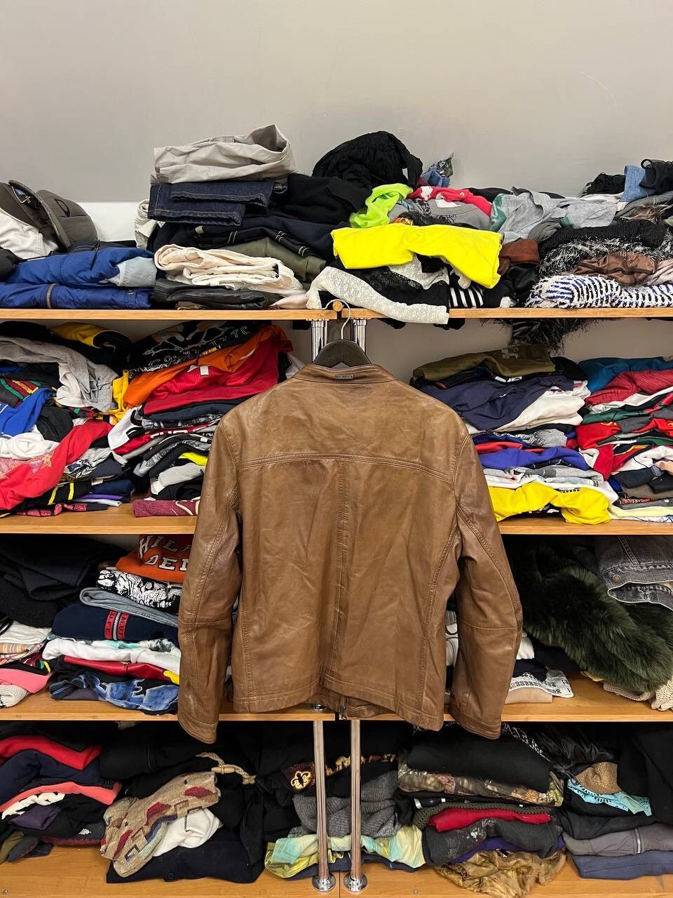 Tommy Hilfiger Vintage Tommy Hilfiger Brown Leather Jacket 1990s Size US L / EU 52-54 / 3 - 9 Thumbnail
