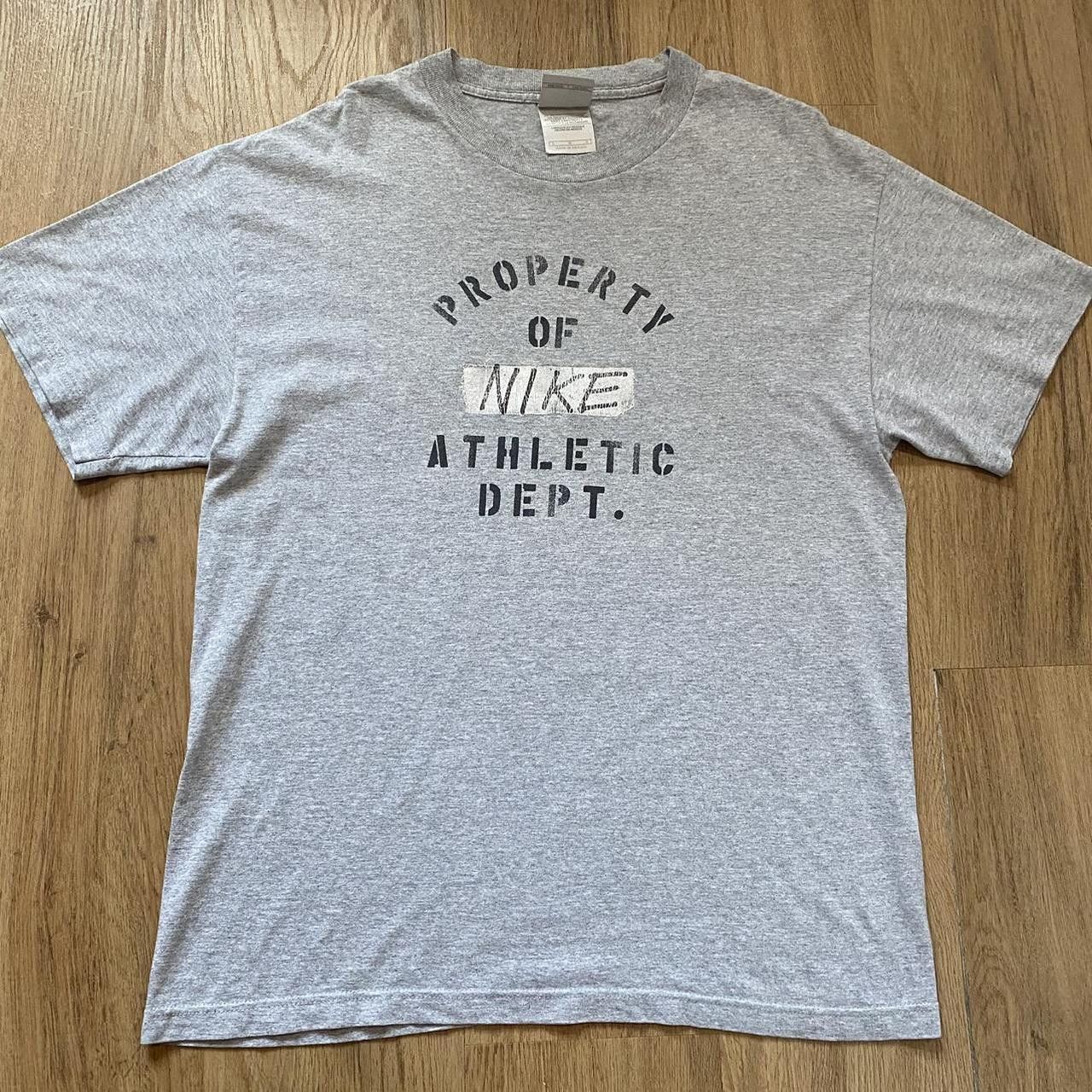 Nike 2000s Grey Nike Athletic Vintage y2k Boxy T-shirt Size US L / EU 52-54 / 3 - 1 Thumbnail