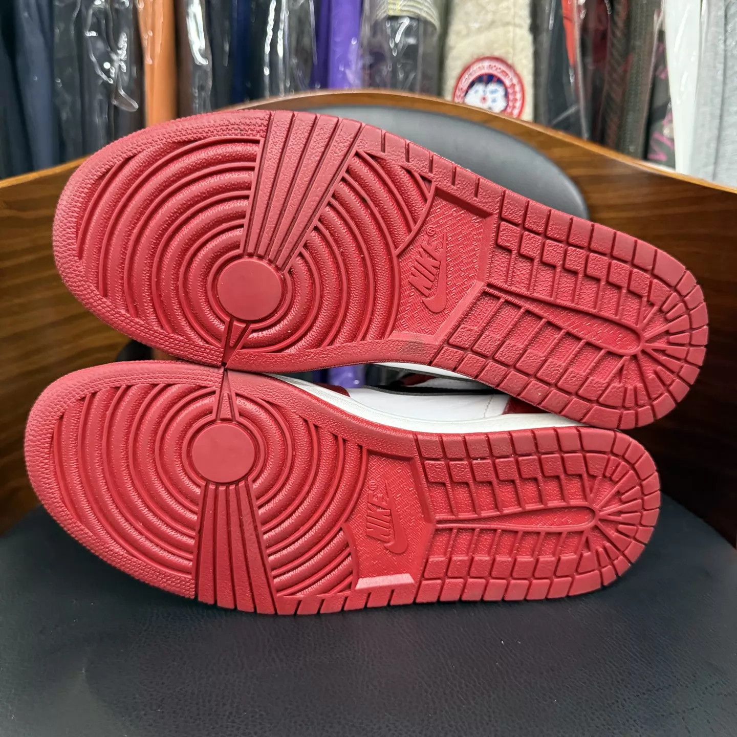 Nike AJ1 Chicago 2013 40 - Near Mint Box Size US 7 / EU 40 - 8 Thumbnail