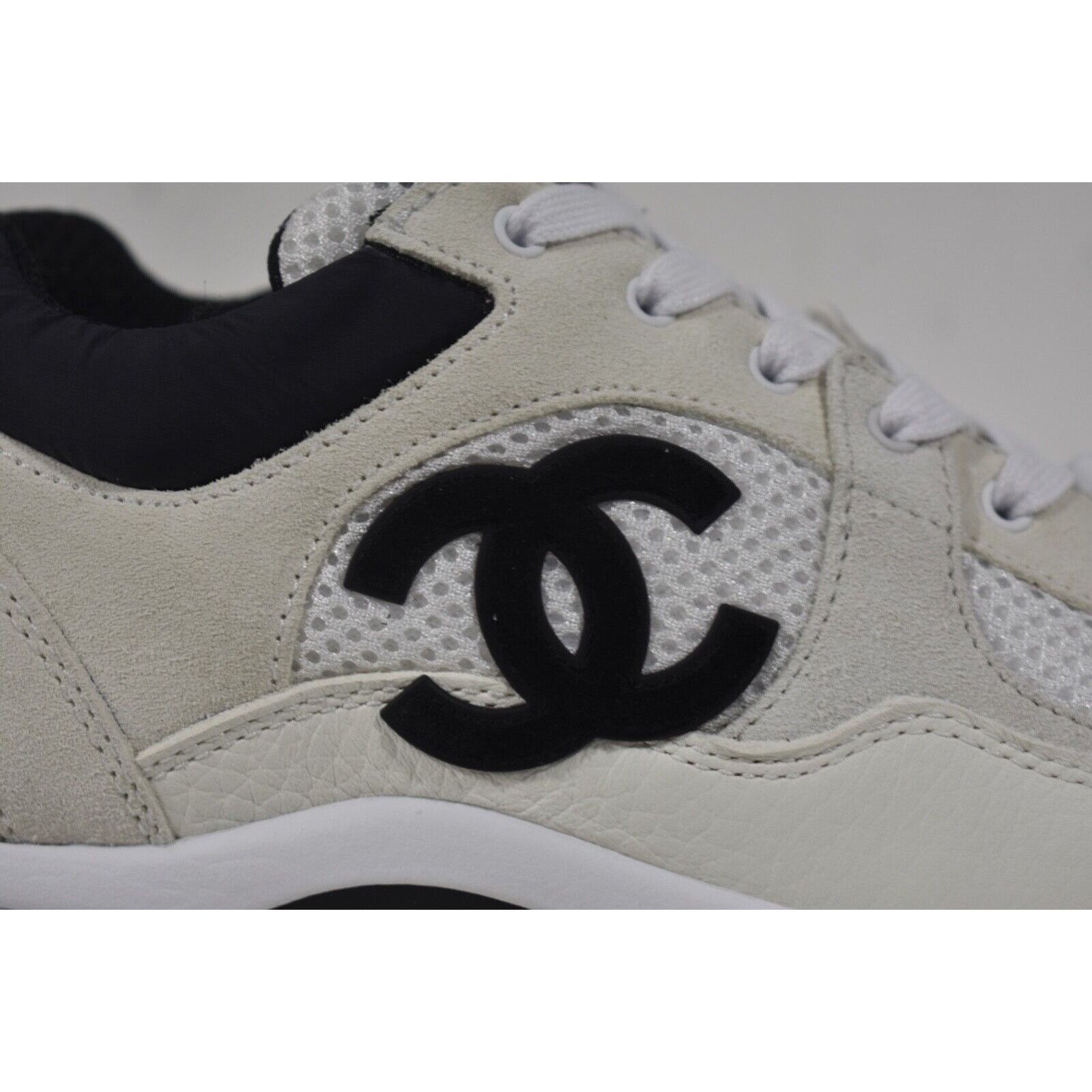 Chanel REV CC Logo Leather Lace Up Flat Runner Trainer Sneaker 40.5 Size US 10.5 / IT 40.5 - 3 Thumbnail