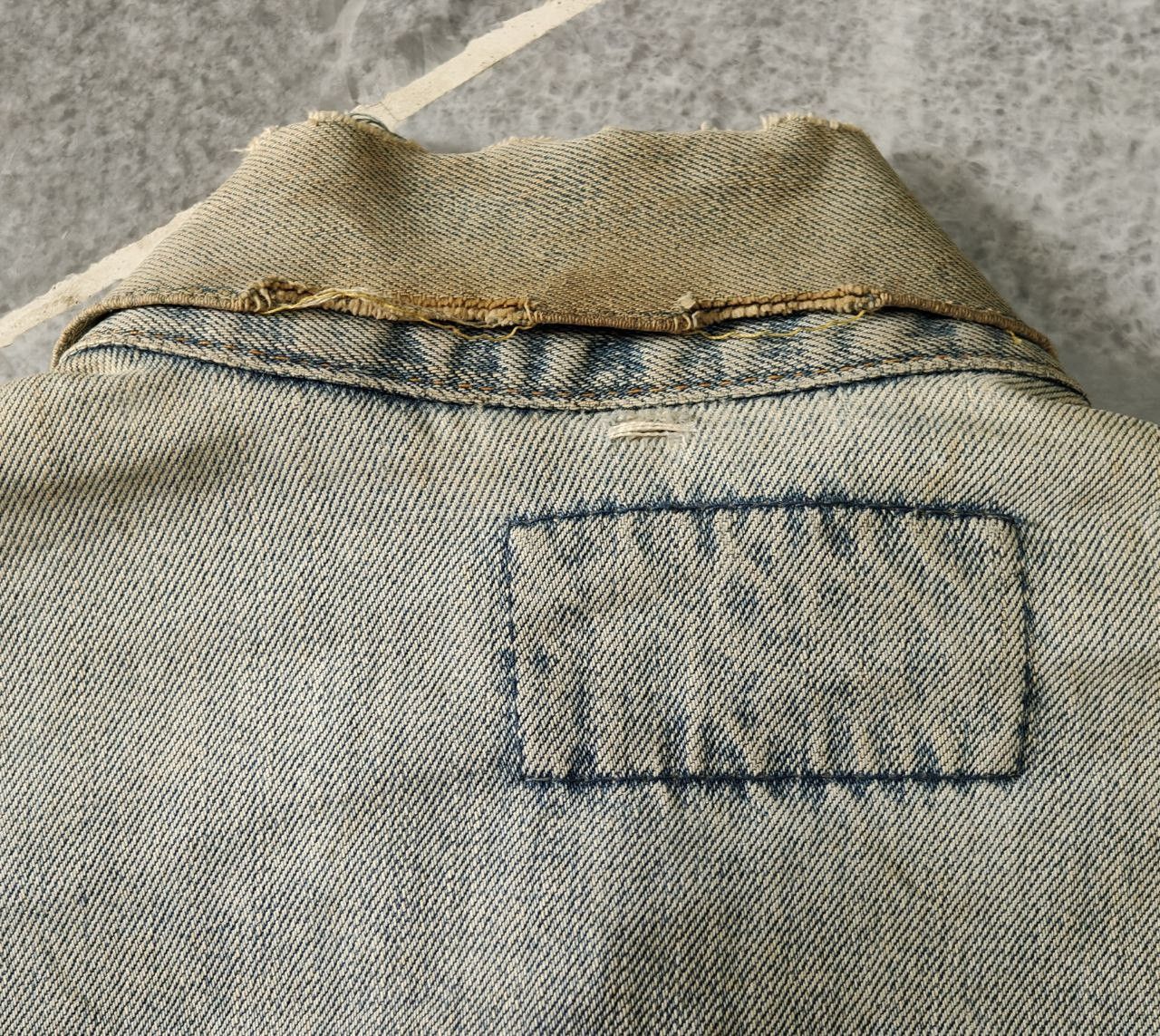 Levi's Thrashed Levi's Distressed Worn Denim Jacket Size US M / EU 48-50 / 2 - 11 Thumbnail