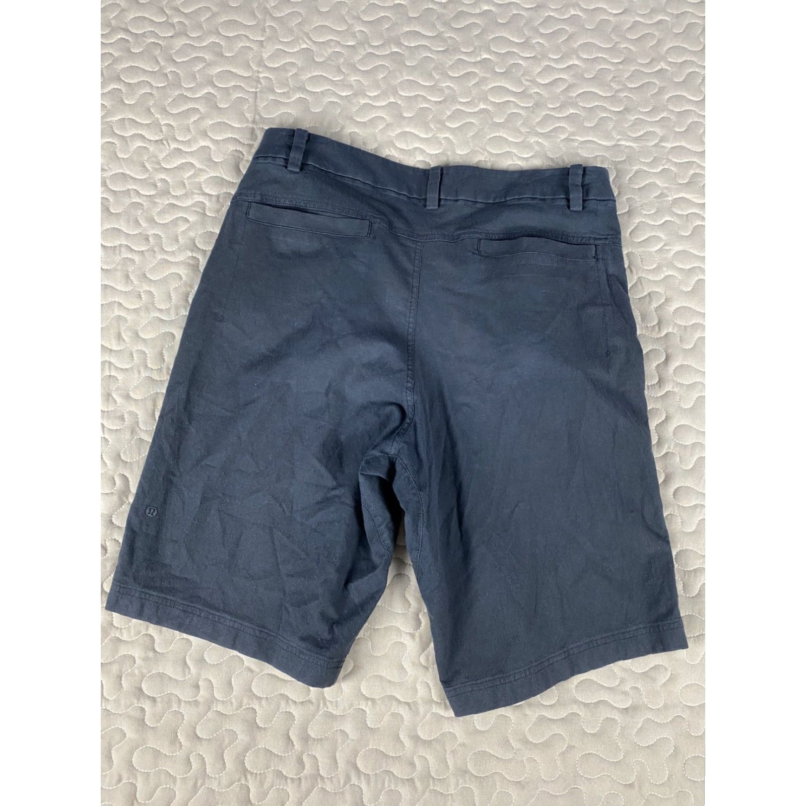 Lululemon Lululemon Black Chino Shorts Mens 34 9" Golf Casual Black Sized 34 Mens Chino Shorts Casual Golf Size US 34 / EU 50 - 2 Thumbnail