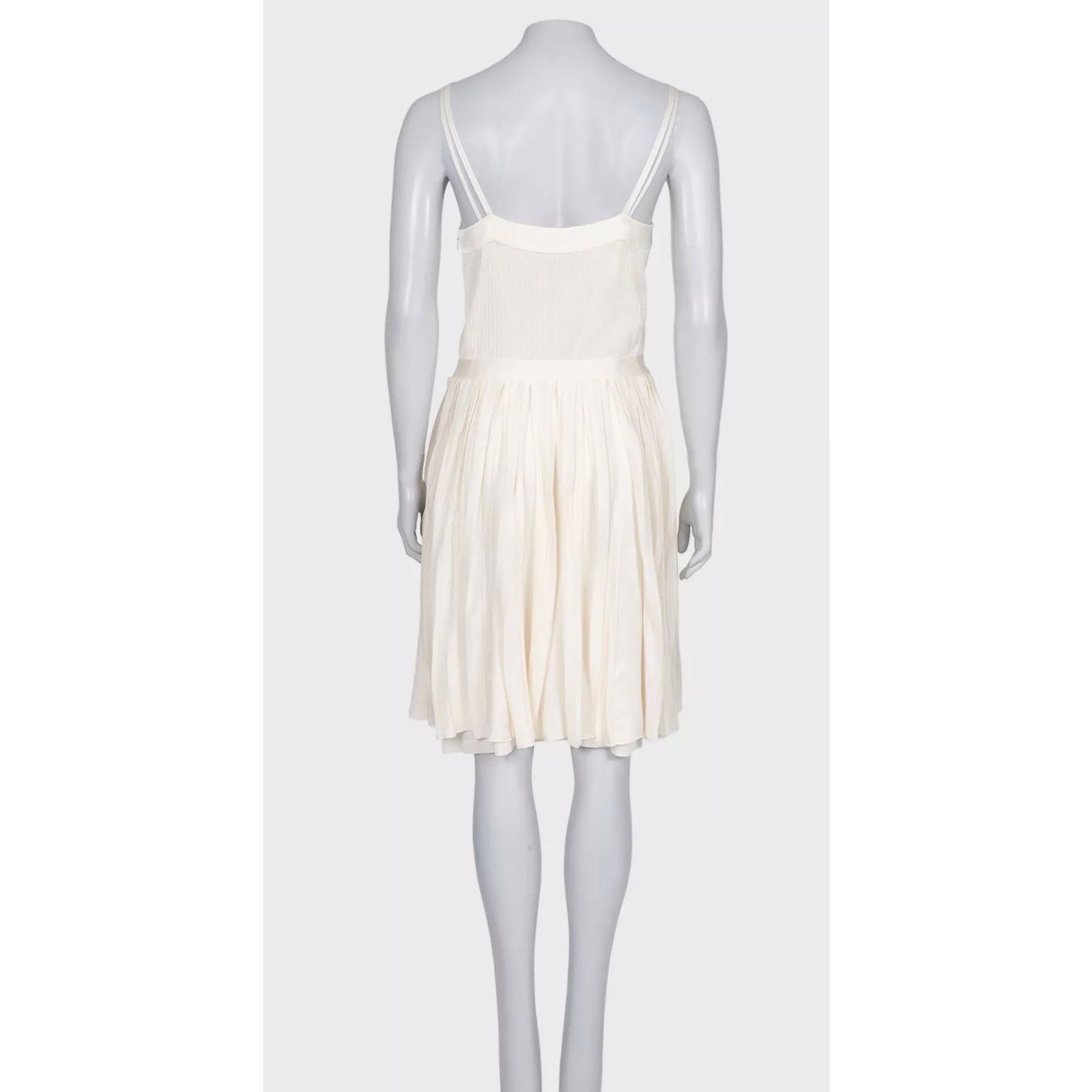 Chanel Stunning Chanel White Dress Sz.40 | L Size M / US 6-8 / IT 42-44 - 3 Thumbnail