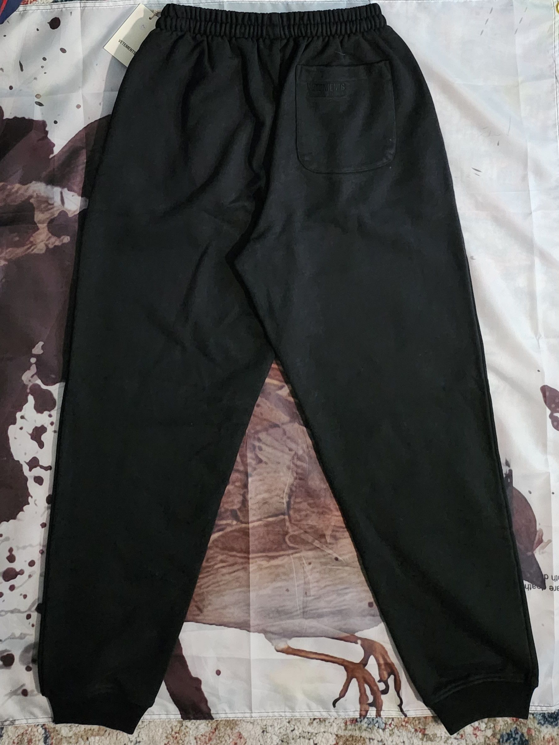 Vetements Global Mind Fuck Joggers Size US 32 / EU 48 - 2 Thumbnail