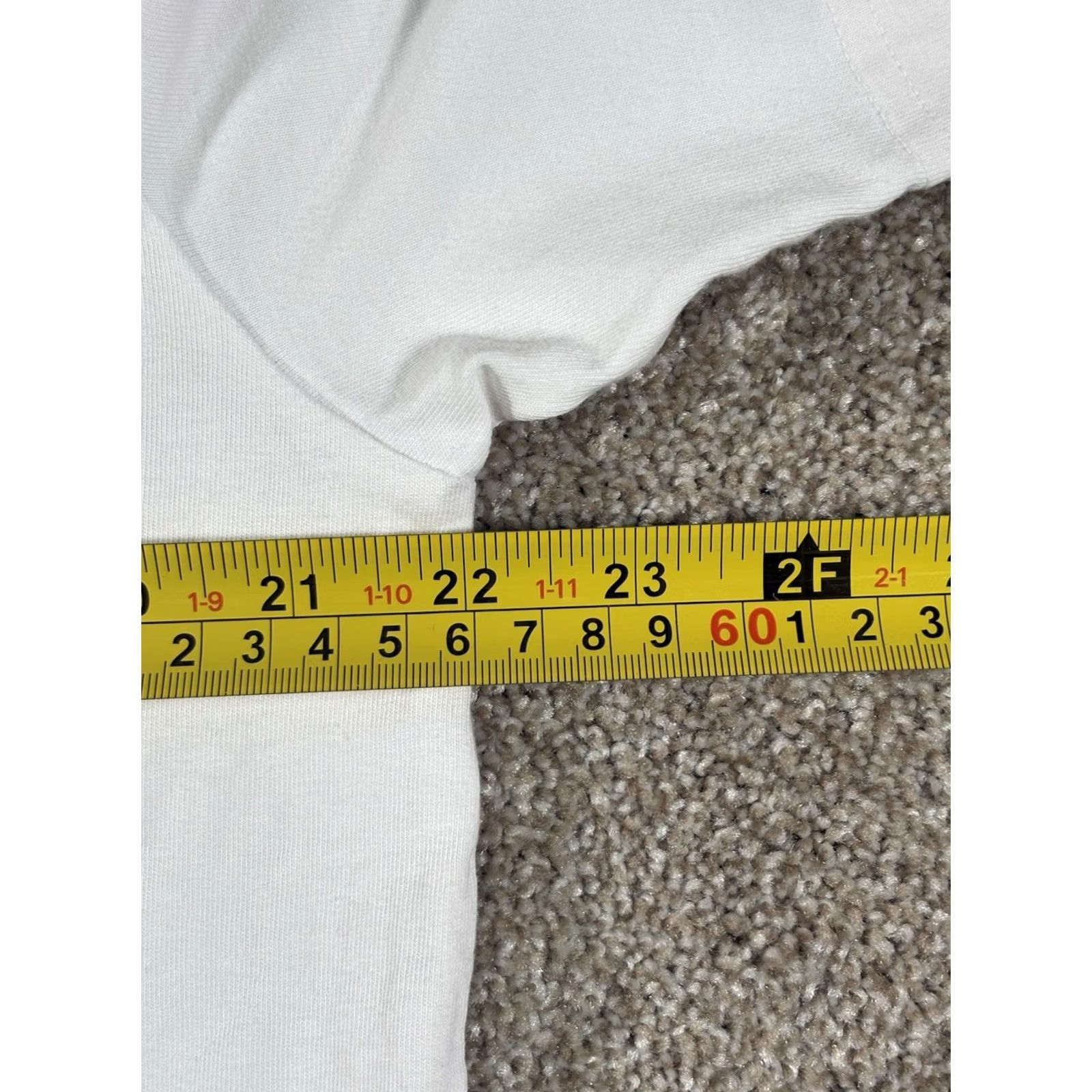 H&M H&M Sound of Nostalgia Graphic T-Shirt Men’s Medium Short Sleeve Crew Neck White 100% Cotton Regular Fit Vintage No Size US L / EU 52-54 / 3 - 7 Thumbnail