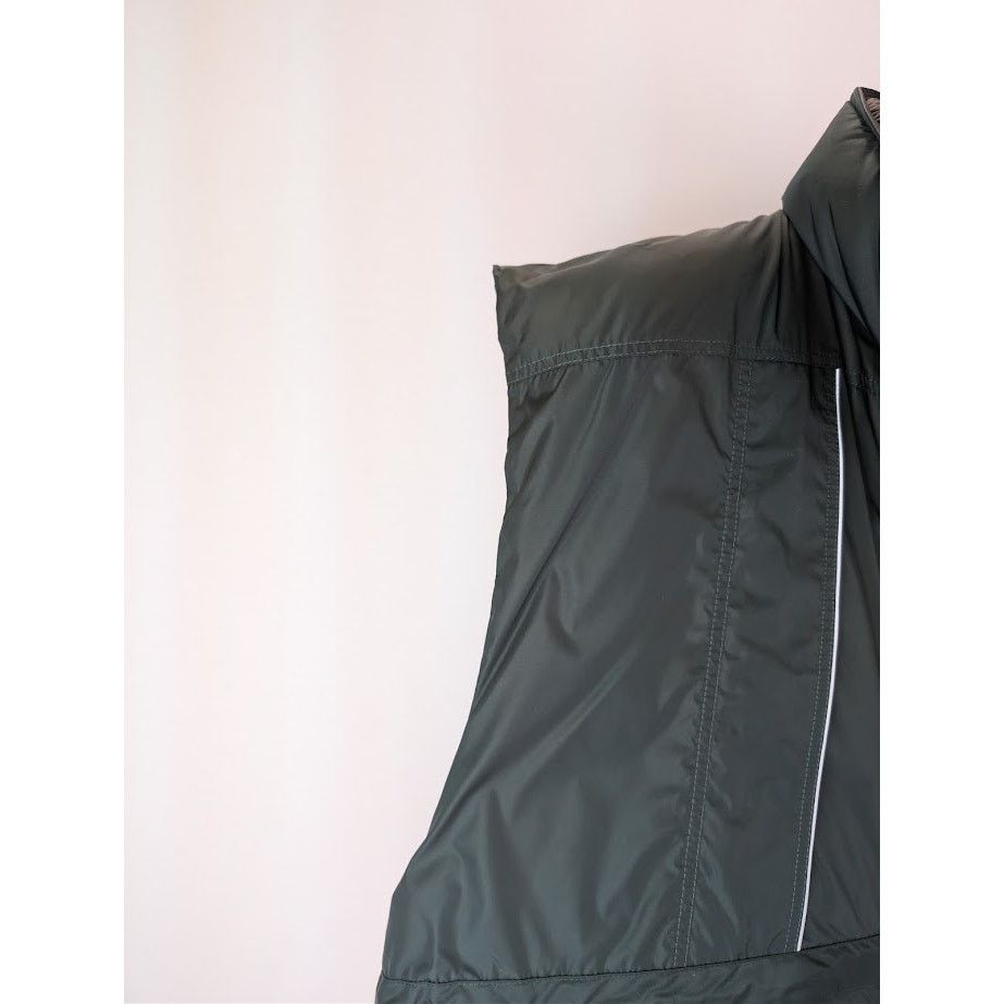 Balenciaga o1rshd1 Mat Nylon Wrap Gilet in Cypress Green Size US M / EU 48-50 / 2 - 4 Thumbnail