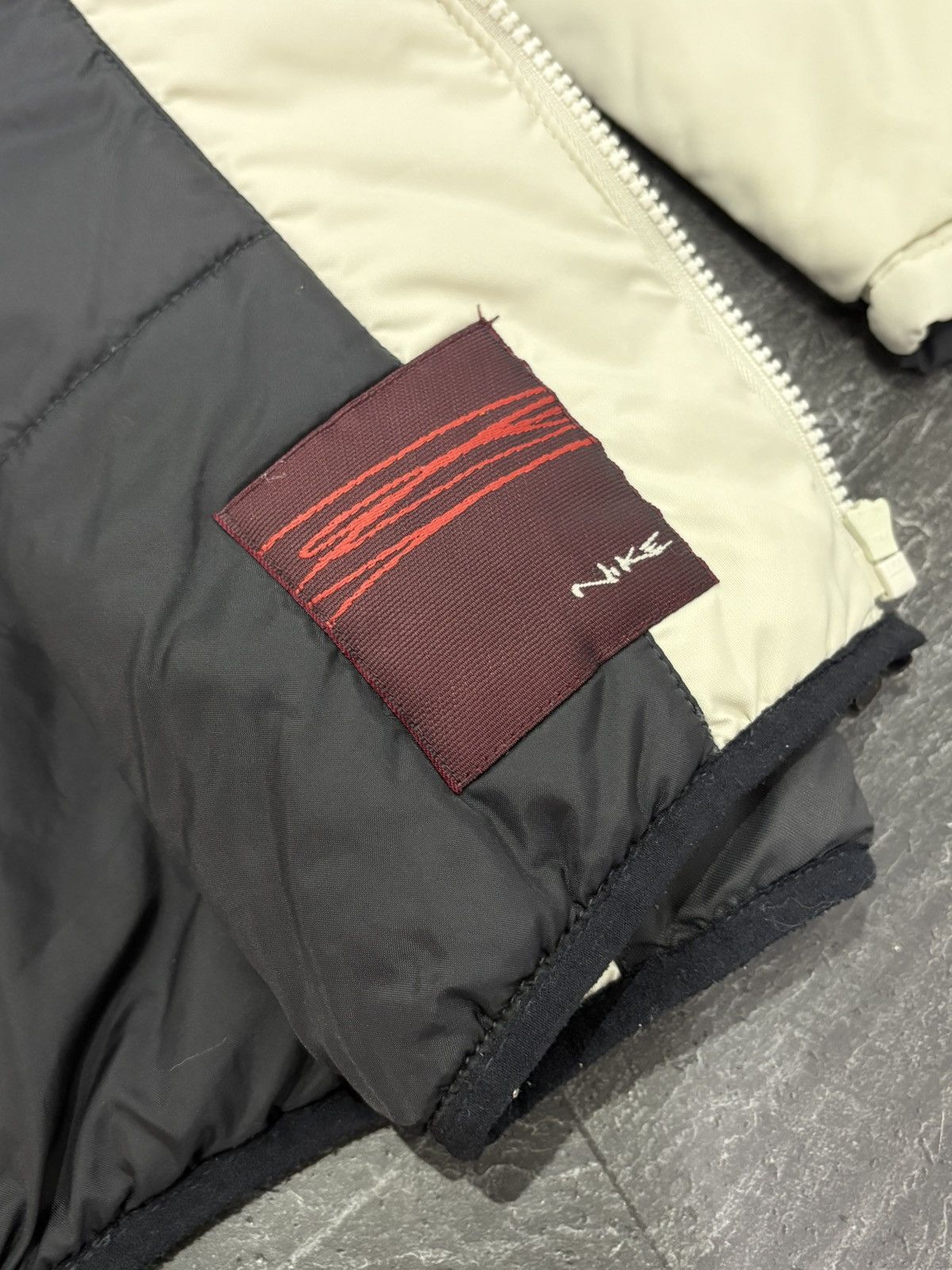 Nike 90s Nike Vintage Oversized Retro Down Jacket Swoosh Logo Size US M / EU 48-50 / 2 - 11 Thumbnail