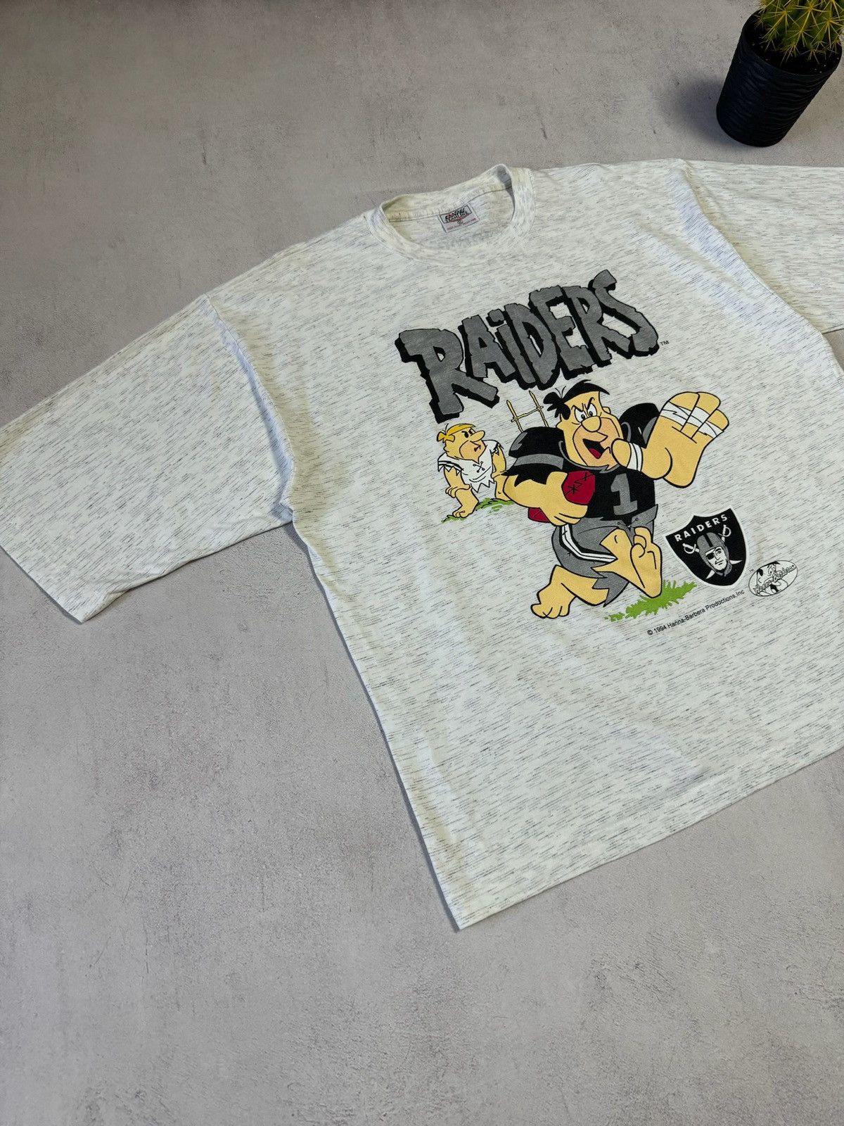 Vintage 1994 Raiders Hanna Barbera T Shirt Tee NFL The Flintstones Size US XL / EU 56 / 4 - 3 Thumbnail