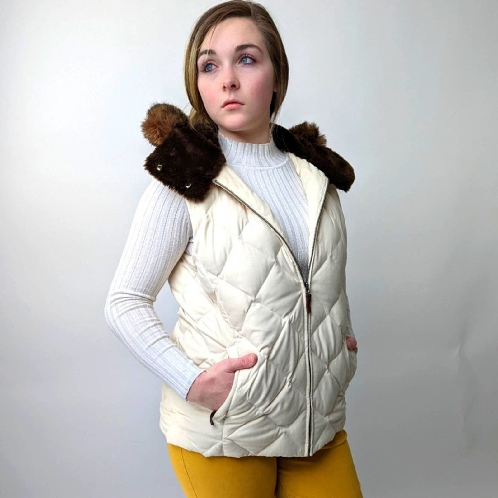 Lauren Ralph Lauren Lauren Ralph Lauren Creamy Quilted Hooded Puffer Vest Size S / US 4 / IT 40 - 1 Thumbnail