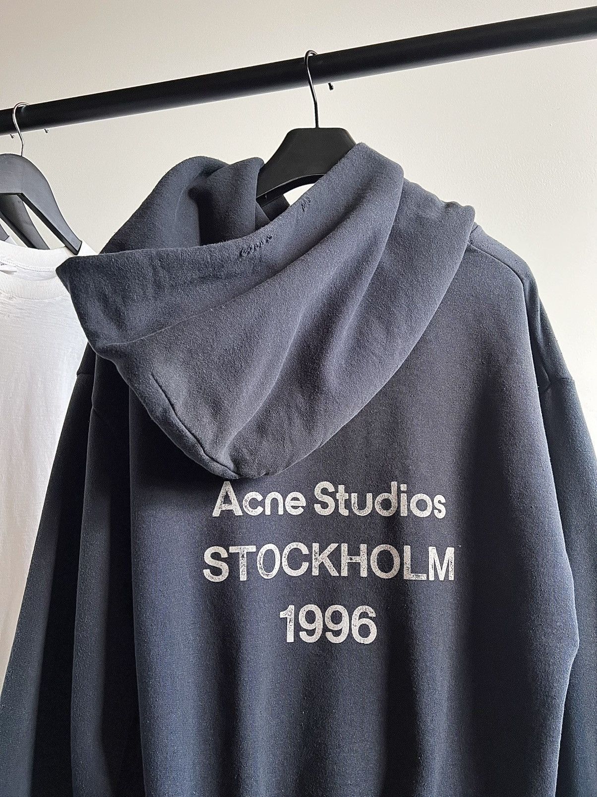 送料無料 百貨店 Acne Studios Grailed | Paw14 Flock Beta Studios Acne トップス
