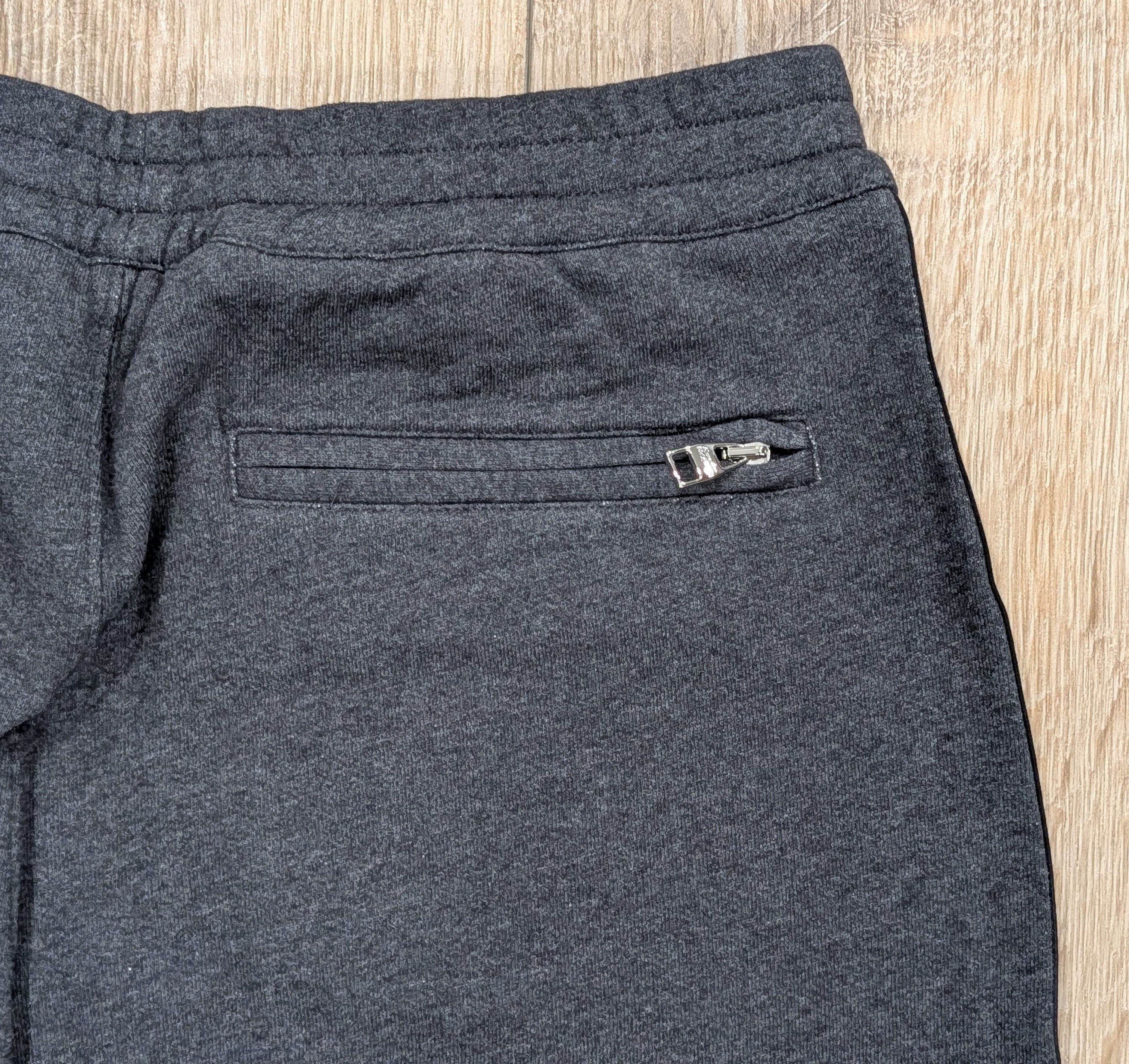 Alexander McQueen Alexander McQueen Elastic Waist Sweat Shorts Charcoal Large Size US 34 / EU 50 - 4 Thumbnail