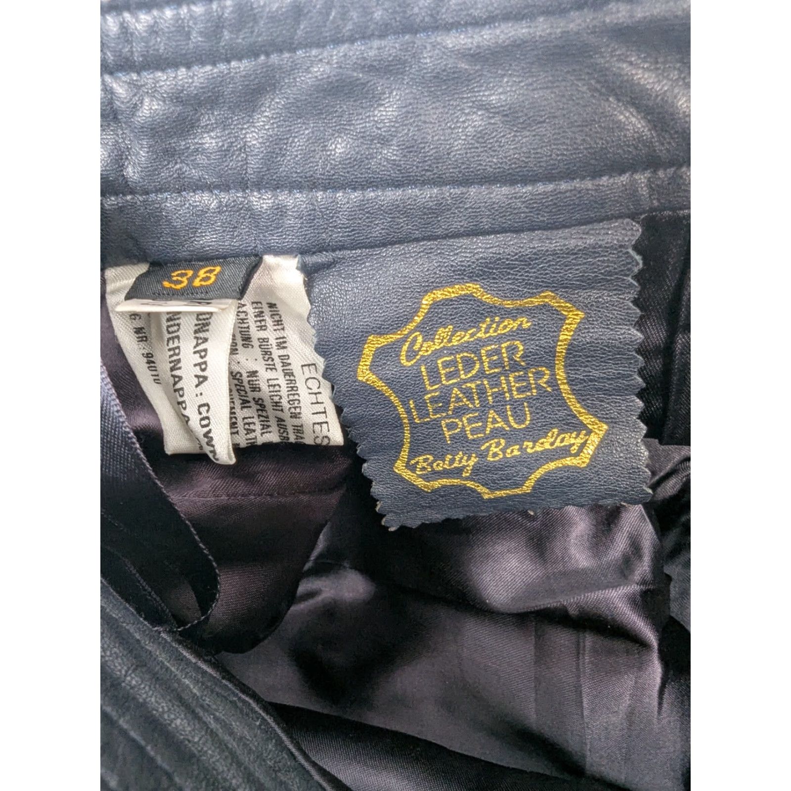 Vintage VINTAGE Betty Barclay Nappa Leather Black Pencil Skirt Pockets Size 38 Size 26" / US 2 / IT 38 - 6 Thumbnail