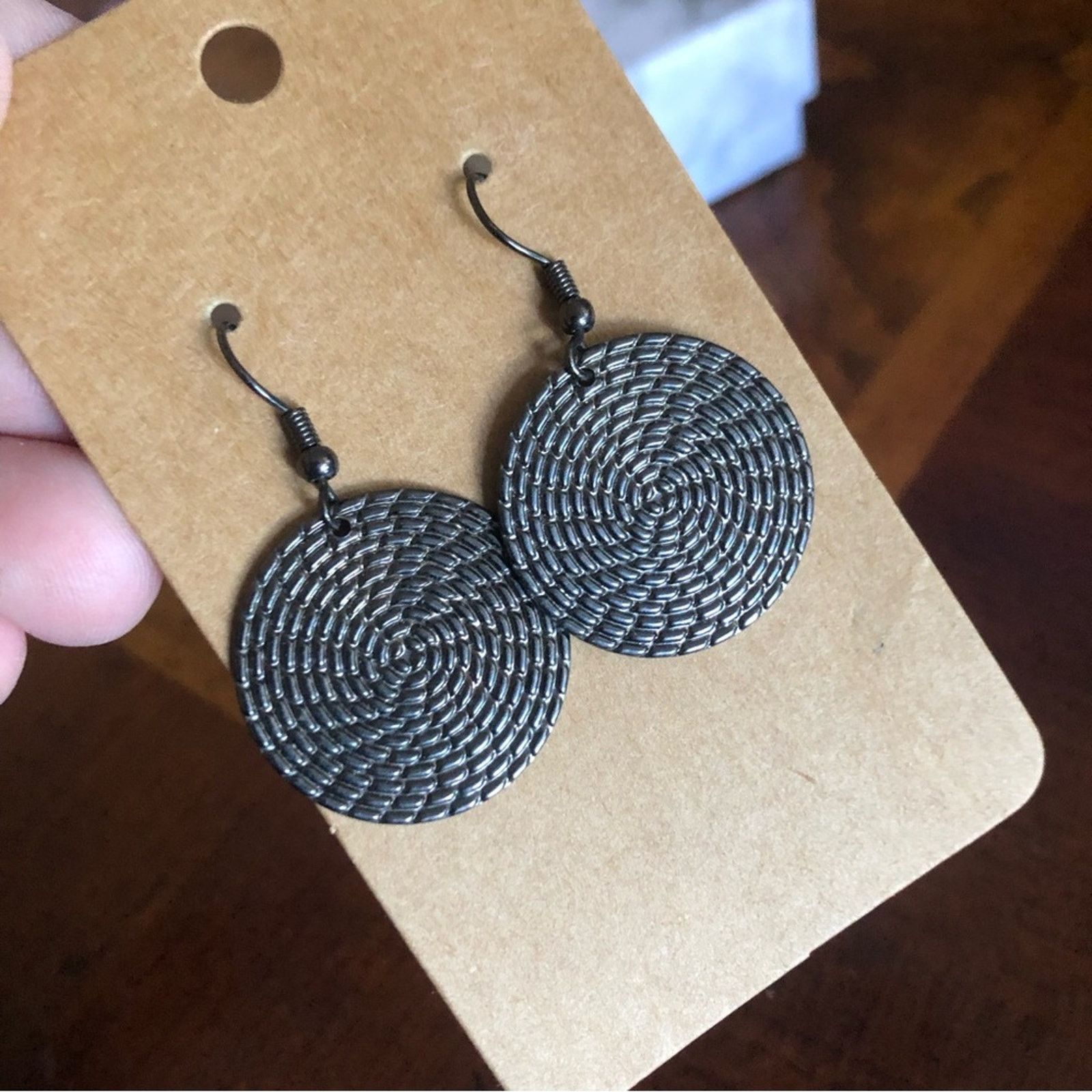 Jewelry Gunmetal basket weave design disc dangle earrings Size ONE SIZE - 1 Thumbnail
