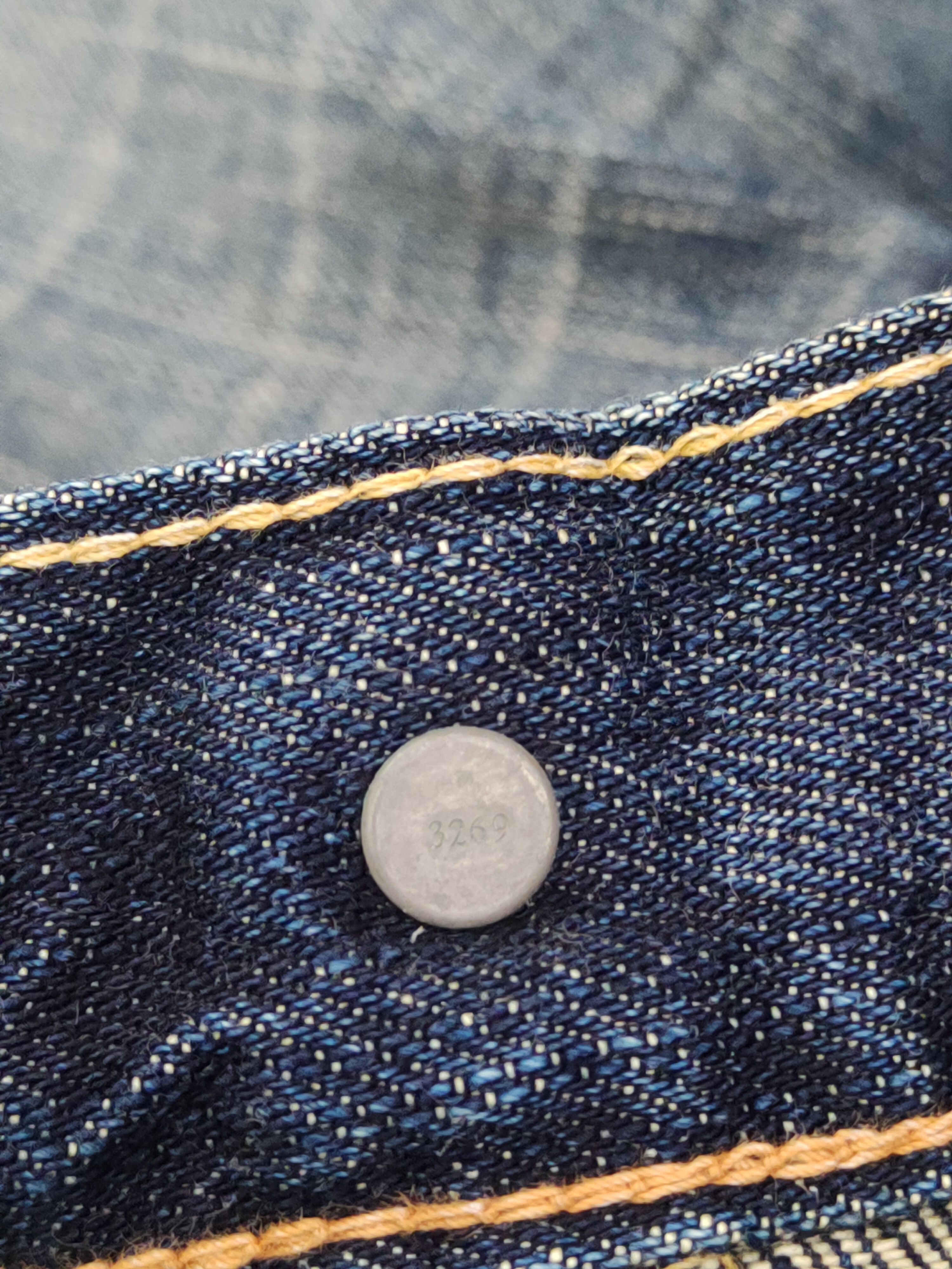 Levi's Levi's Dark Blue Distressed Ripped denim Jeans #W1399 Size US 33 - 14 Thumbnail