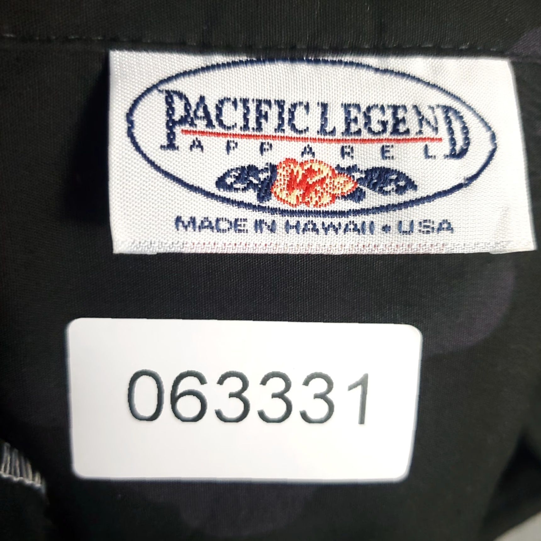 Vintage Pacific Legend Shirt Mens Large Black Hawaiian Button-Up Short Sleeve Cotton Aloha Beach Casual Workwear Size US L / EU 52-54 / 3 - 6 Thumbnail