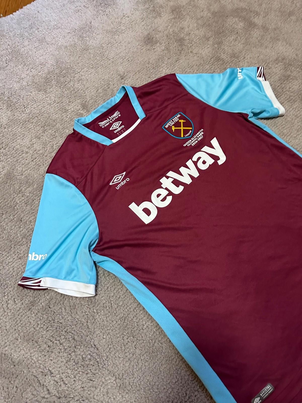 Umbro WEST HAM UNITED FC 2016-17 HOME SHIRT UMBRO JERSEY SOCCER XL Size US XL / EU 56 / 4 - 3 Thumbnail