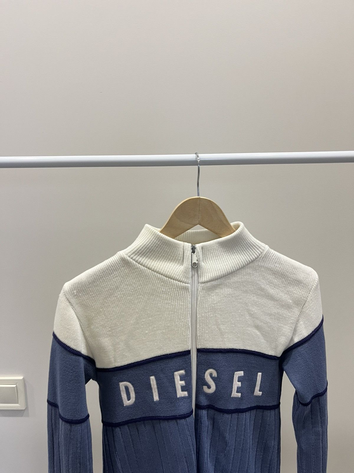 Diesel Vintage Y2K Women’s Diesel Industry Big Logo Zip Hoodie Size S / US 4 / IT 40 - 2 Thumbnail