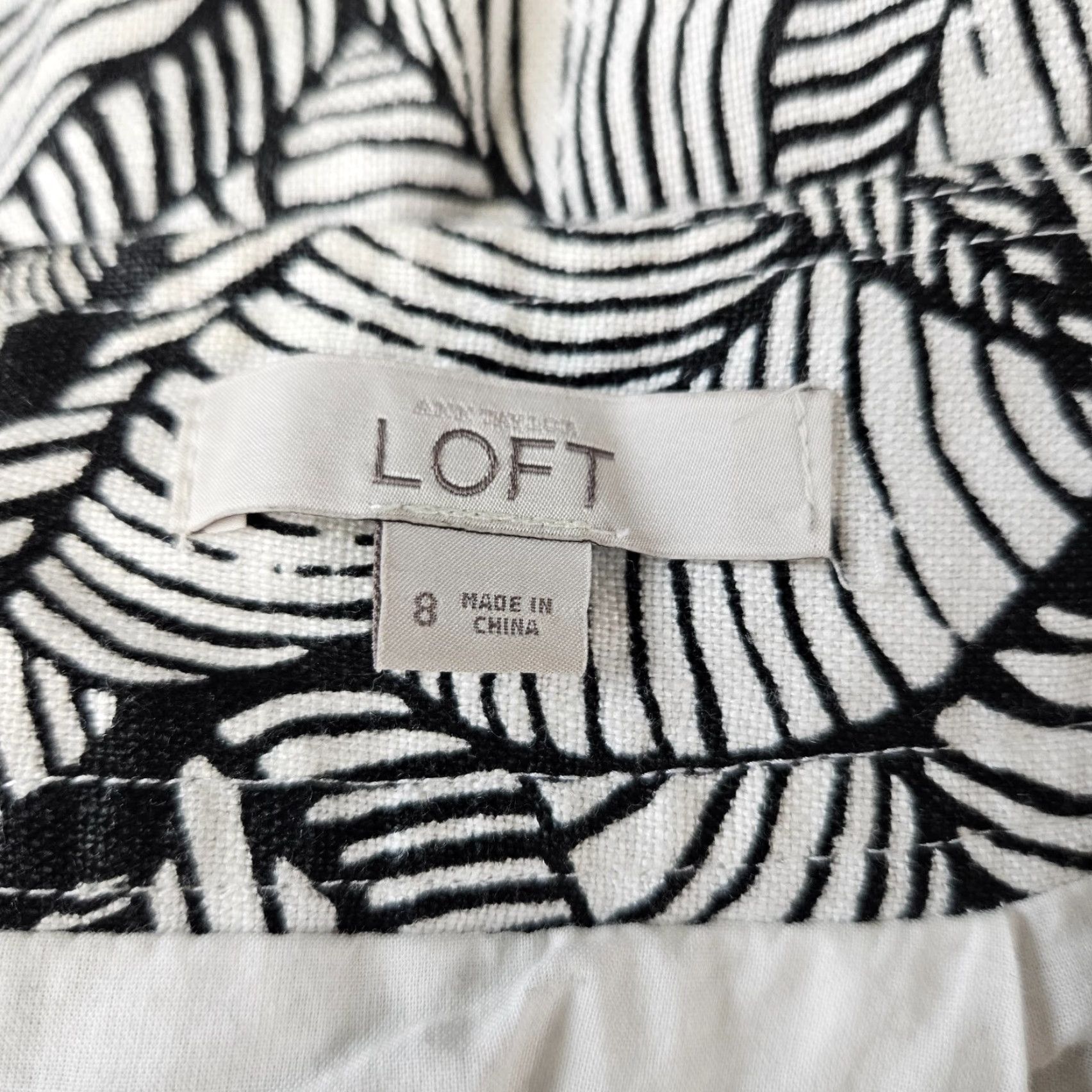 Loft Ann Taylor LOFT Womens Printed Skirt Sz 8 Black White Linen Pockets Pleated Size 30" / US 8 / IT 44 - 4 Thumbnail