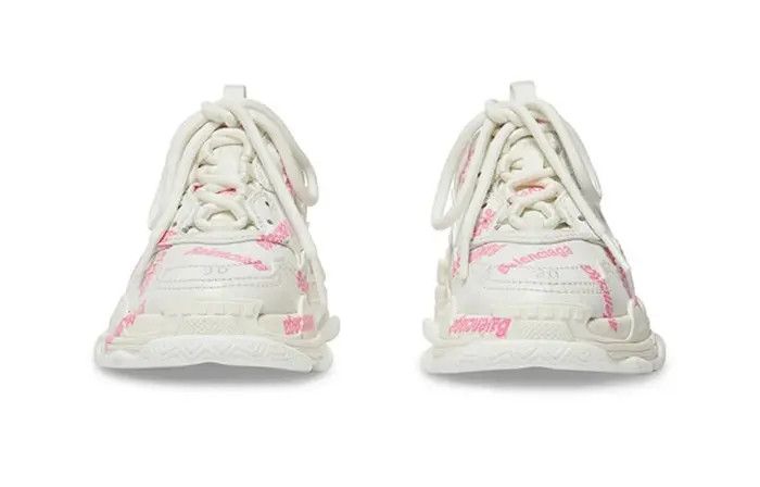 Balenciaga o1tr1nto0226 KIDS Size: 33 / Triple S Logotype Sneaker White Size US 4 / IT 34 - 4 Thumbnail