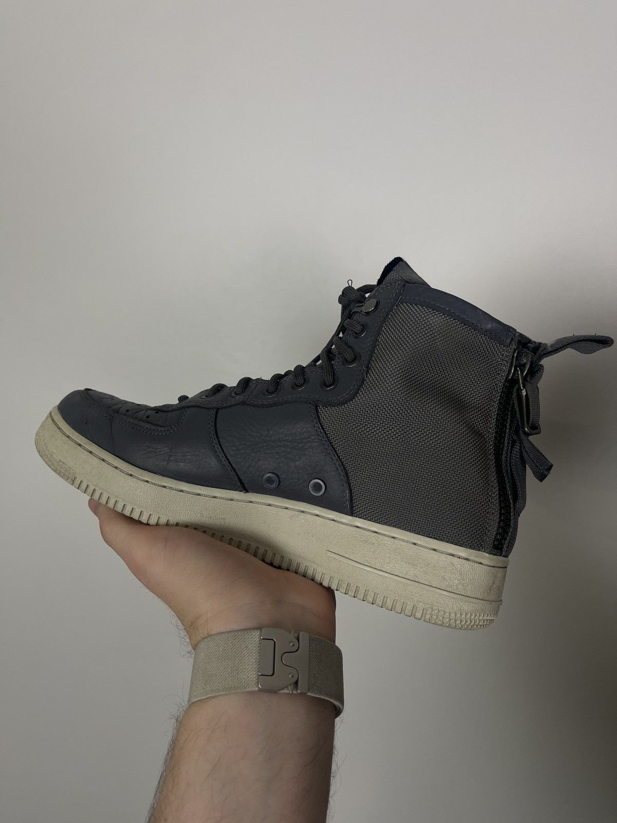 Nike Nike Sf Air Force 1 Mid 42 8.5 US smoke gray Size US 8.5 / EU 41-42 - 3 Thumbnail