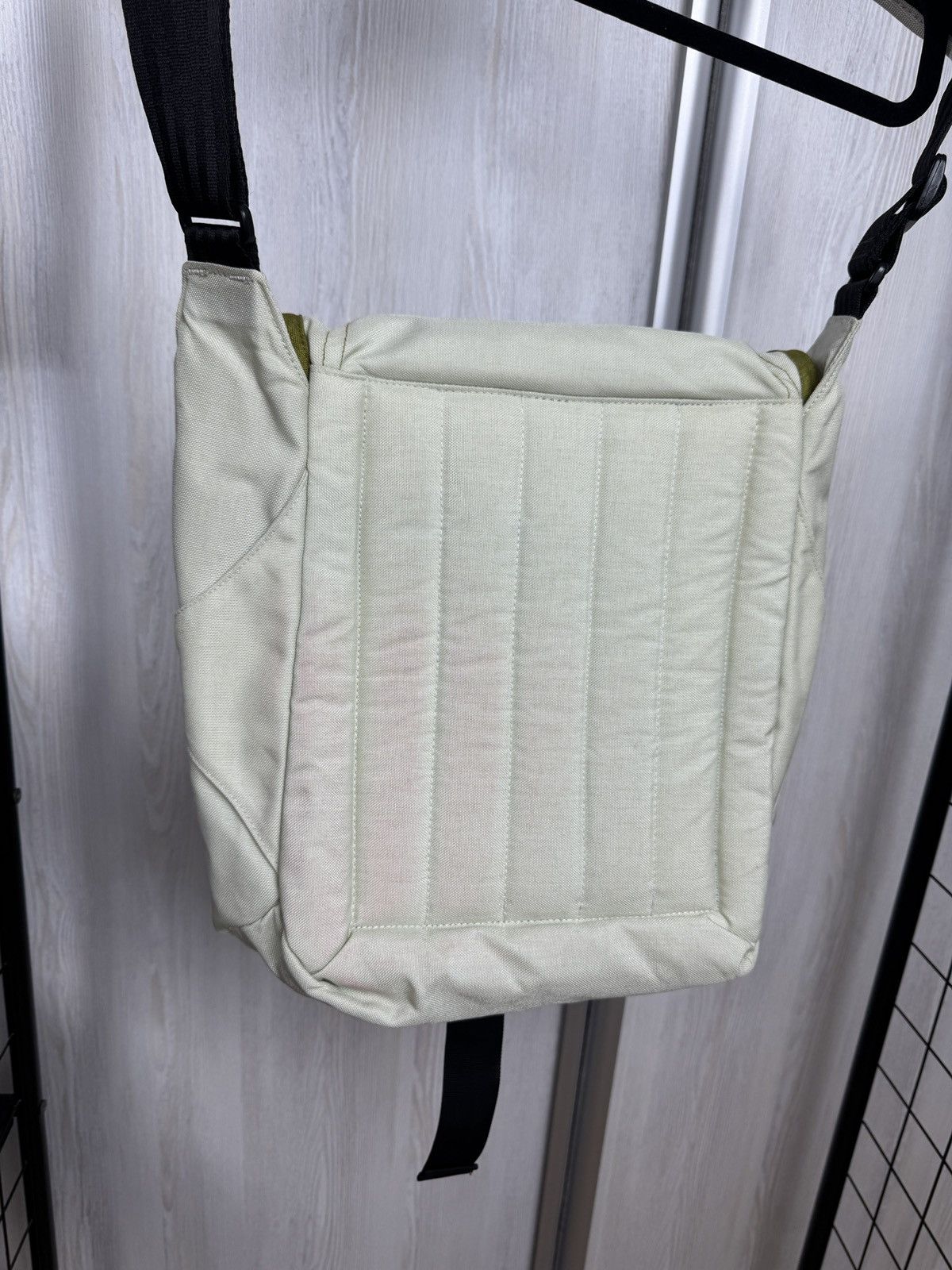 Crumpler Crumpler The Slippy fish laptop shoulder bag Size ONE SIZE - 7 Thumbnail