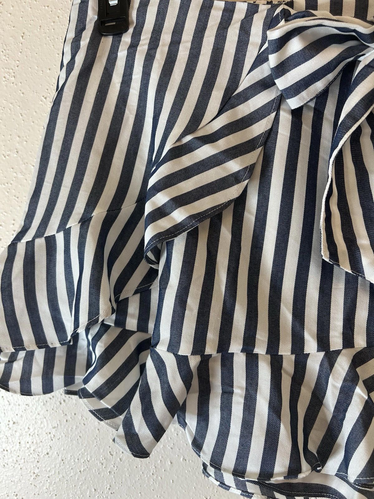 Forever 21 Forever 21 Stripped Ruffle Skirt Sz M Size 32" / US 10 / IT 46 - 3 Thumbnail