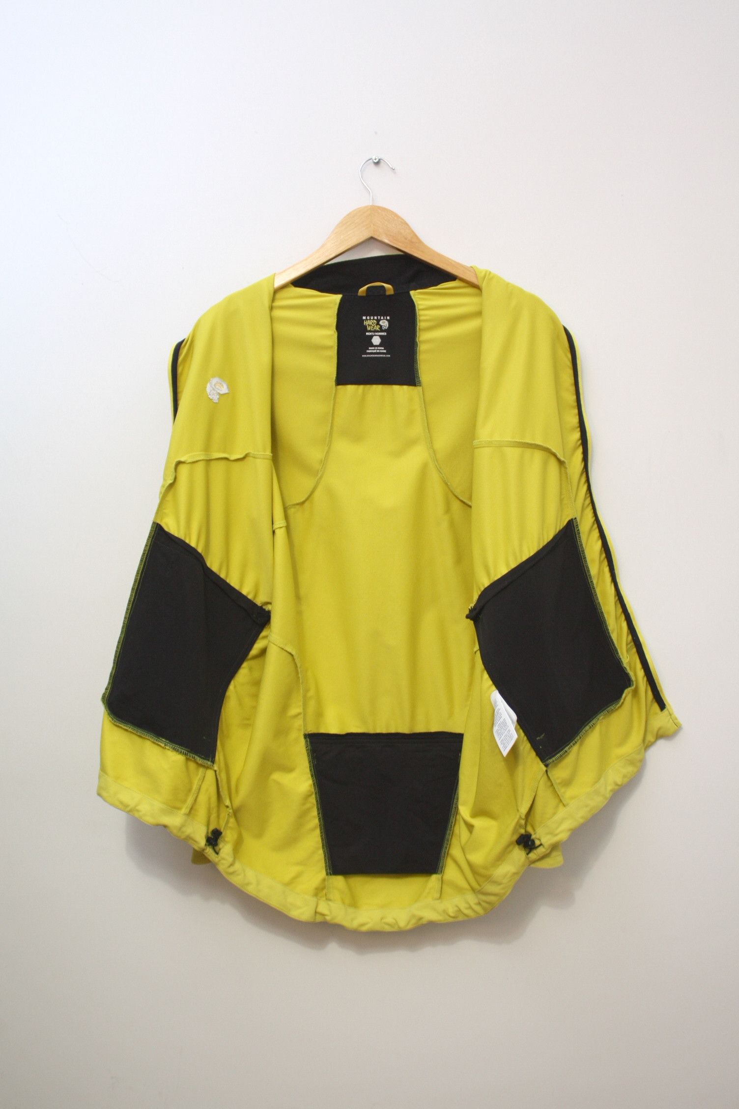 Mountain Hardwear Mountain Hardwear Yellow Trail Running Windbreaker Men's L Size US L / EU 52-54 / 3 - 4 Thumbnail