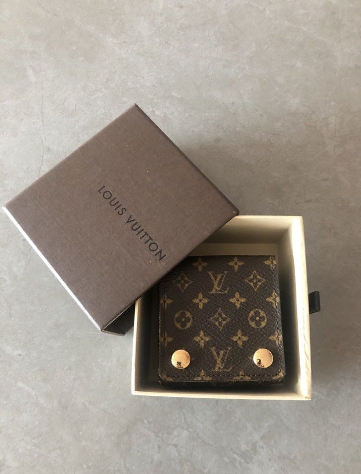 Louis Vuitton 🔥 Rare! Brand New Limited Edition Jewelry Pouch Size ONE SIZE - 2 Thumbnail