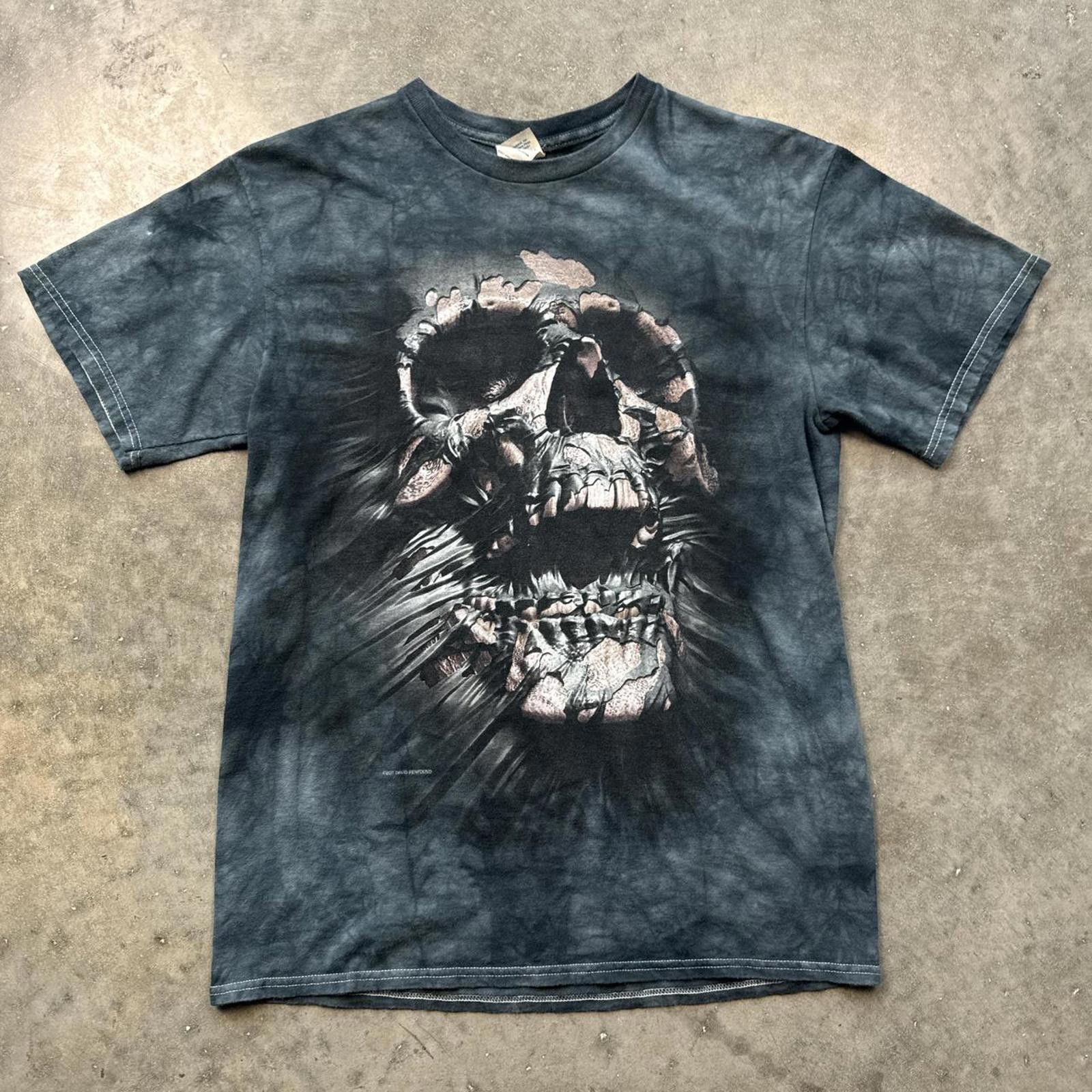 Other Black And Grey Skull Y2K Graphic Tee #Y2k #Skulls Size US M / EU 48-50 / 2 - 1 Thumbnail