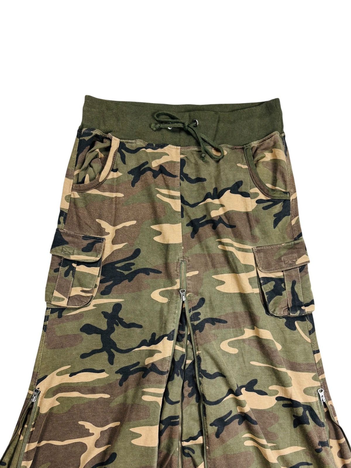 GOA Archive GOA - 2 Way Pants & Skirt Camo Size US 30 / EU 46 - 8 Thumbnail