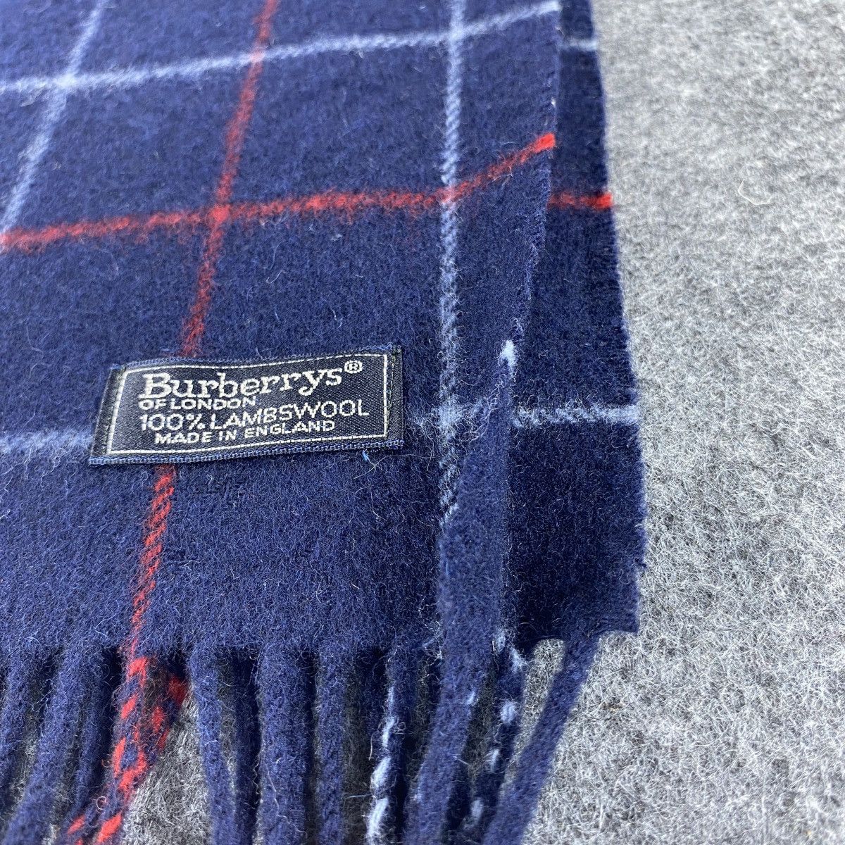 Burberry × Vintage Burberrys Scarf # Muffler # Neckwear # D574 Size ONE SIZE - 14 Thumbnail