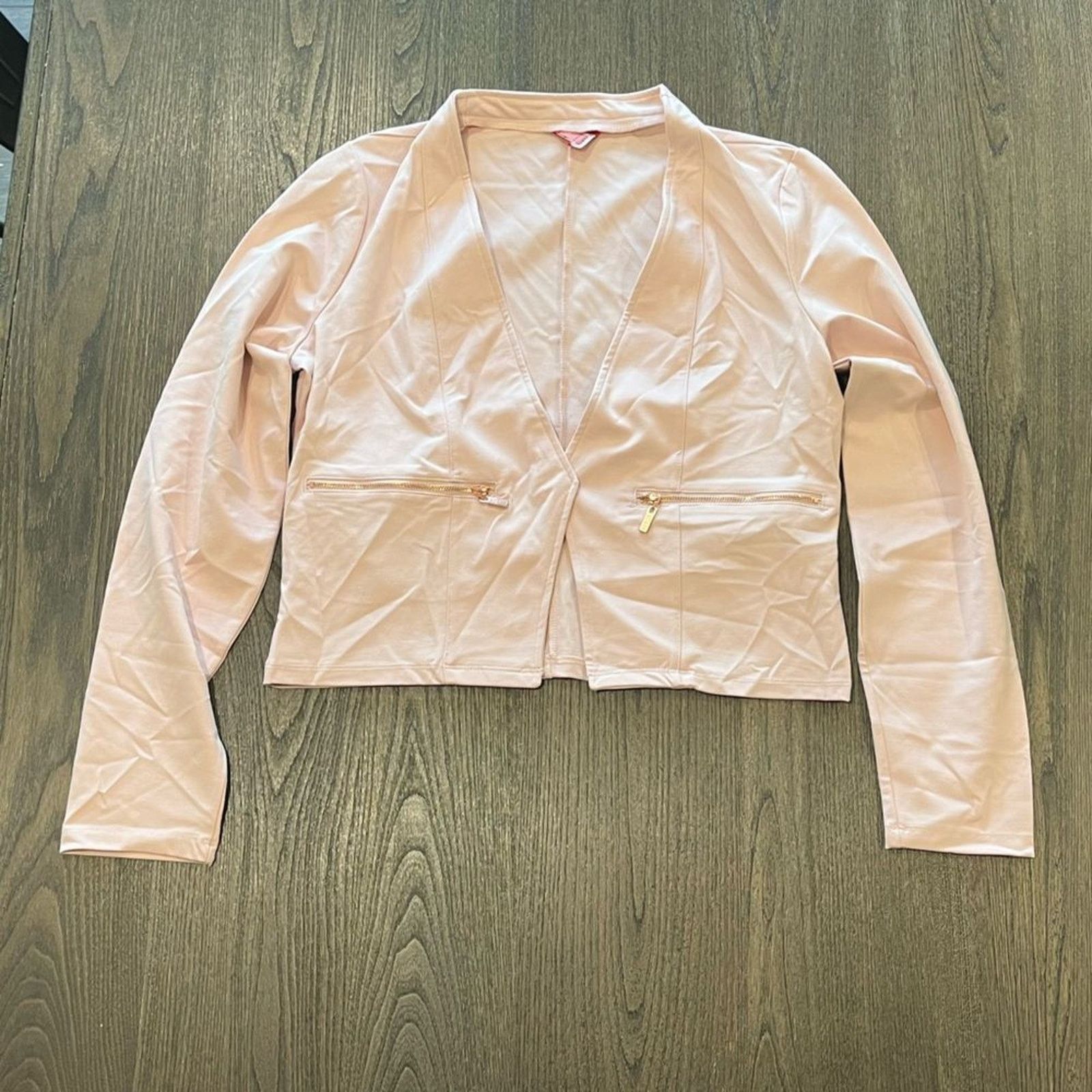 Guess NWOT Guess Womens Open Front Blazer Cropped Length Size L Size L / US 10 / IT 46 - 1 Thumbnail