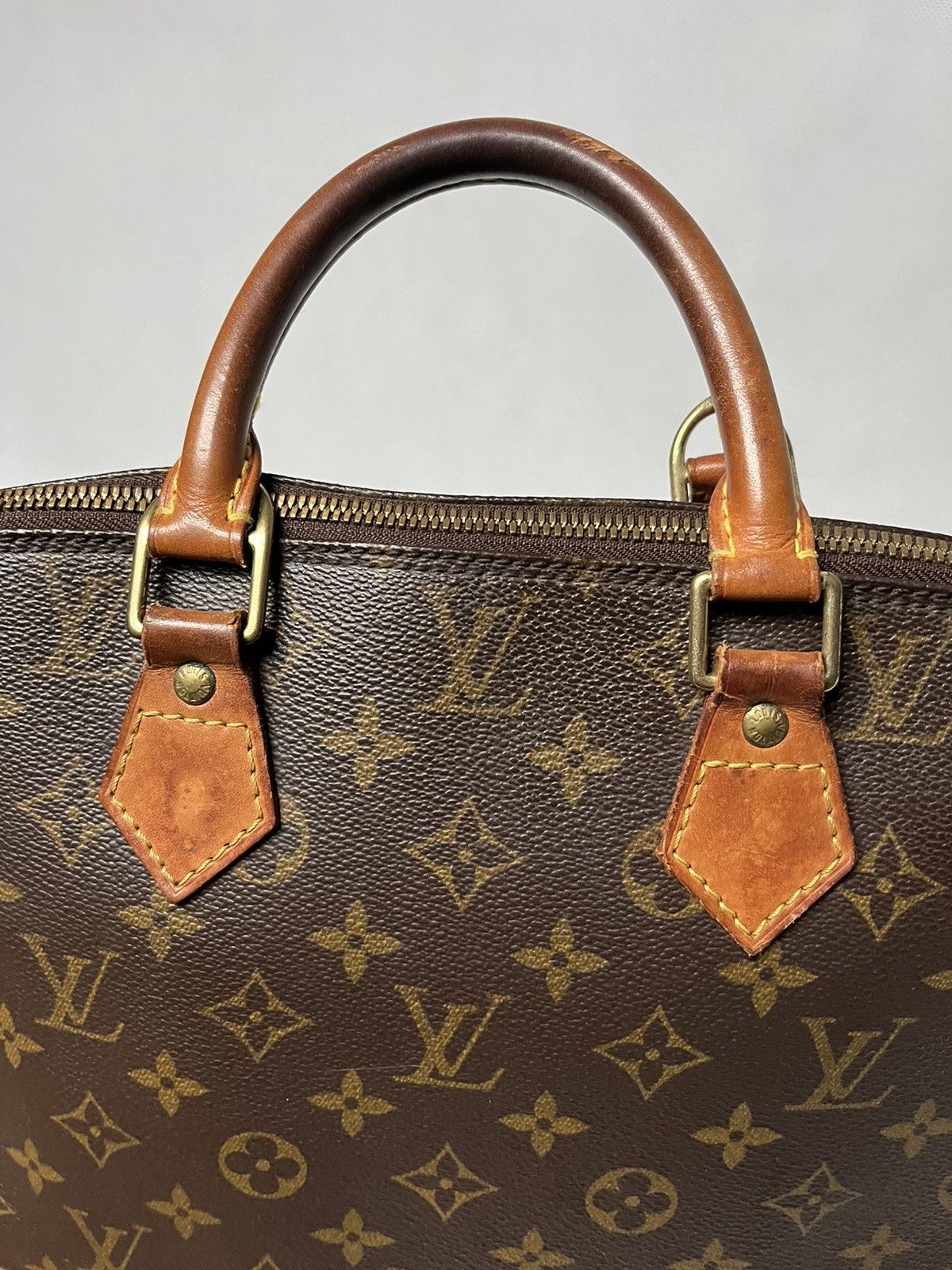 Louis Vuitton Louis Vuitton Alma handbag monogram rare Size ONE SIZE - 12 Thumbnail
