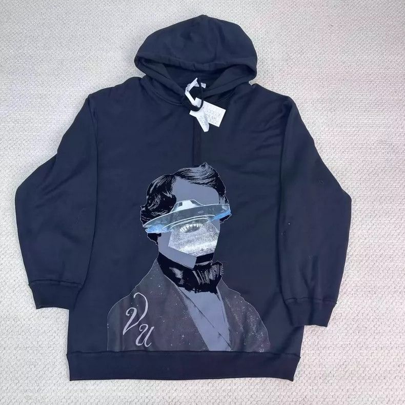【関税負担】 VALENTINO HOODIE WITH V FACE UFO PRINT Valentino Black Undercover Edition V Face UFO Print Hoodie
