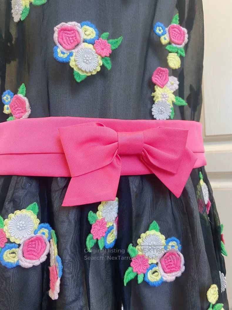 Valentino Valentino China Pavilion three-dimensional silk organza em Size M / US 6-8 / IT 42-44 - 2 Thumbnail