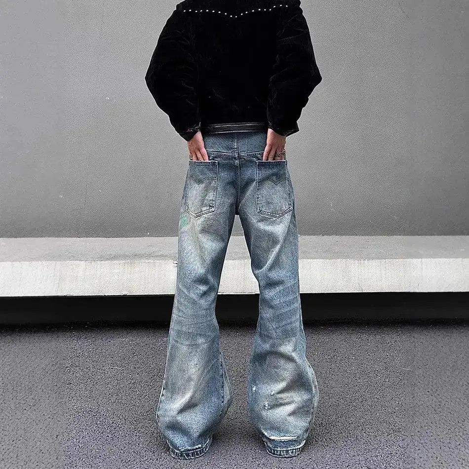 Japanese Brand Loose straight leg ripped slightly flared jeans Size US 32 / EU 48 - 3 Thumbnail