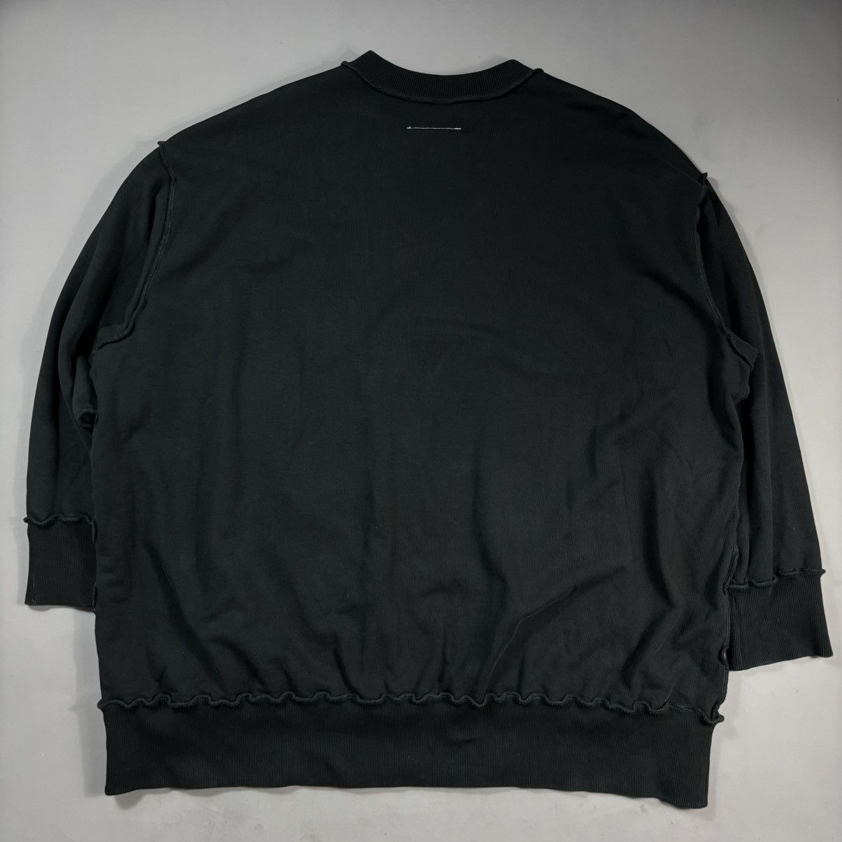 Maison Margiela Maison Margiela Mm6 - Ss21 Cropped Sleeve Oversized Crewneck Size US XXL / EU 58 / 5 - 2 Thumbnail