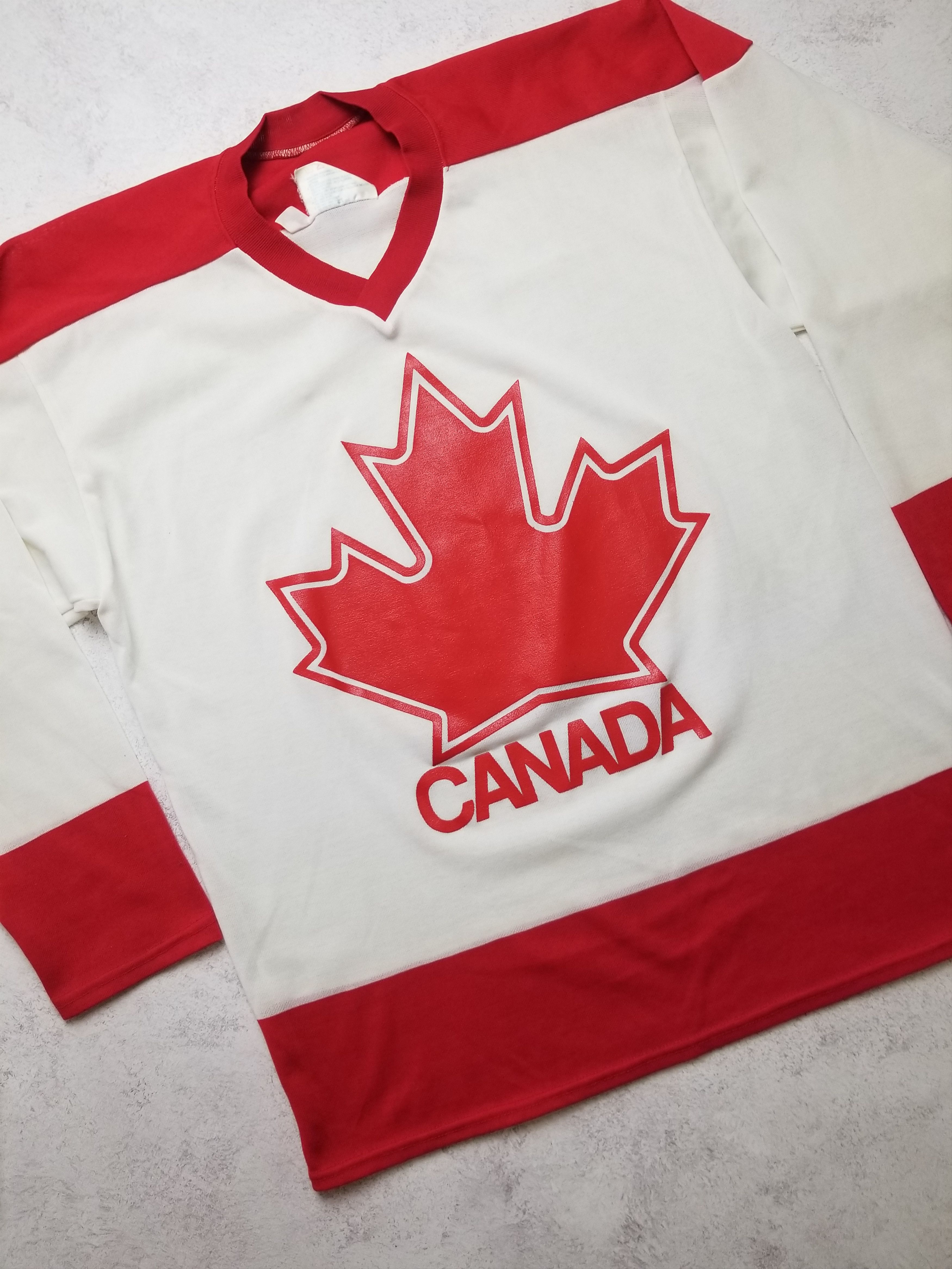 Cooper VTG Team Canada IIHF Olympic Hockey Jersey Cooper Polyzorb Size US L / EU 52-54 / 3 - 9 Thumbnail