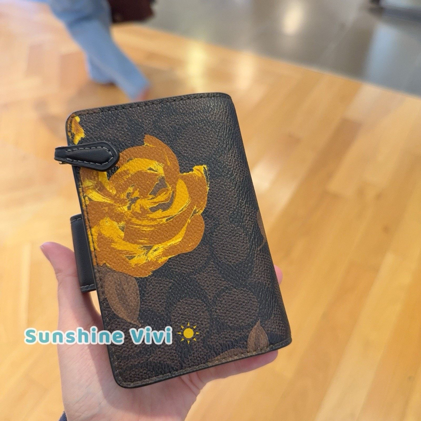 Coach NWT Coach Medium Corner Zip Wallet Floral Print CCL69 Gold Size ONE SIZE - 3 Thumbnail