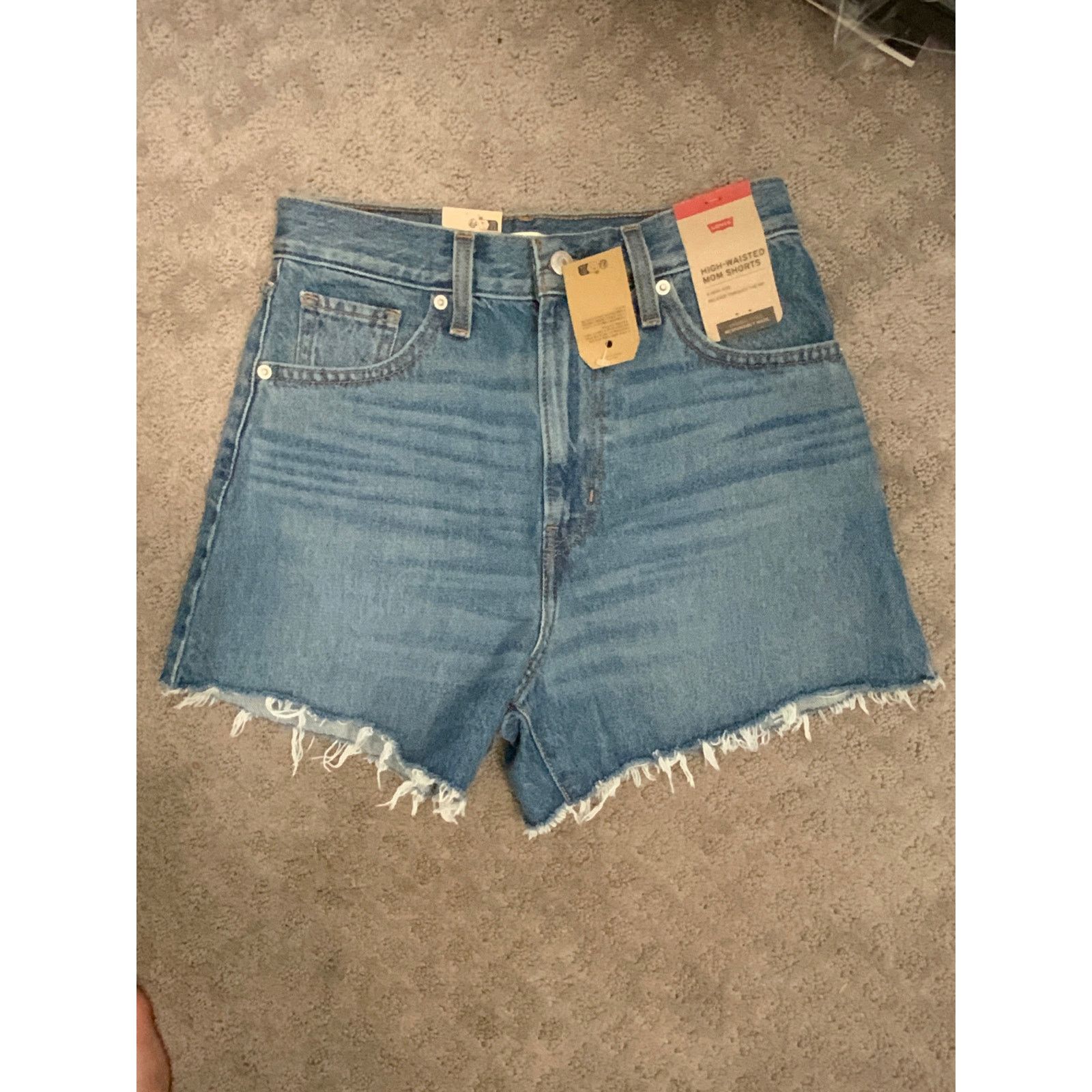 Levi's Women’s high waisted mom shorts Size 26" / US 2 / IT 38 - 2 Thumbnail