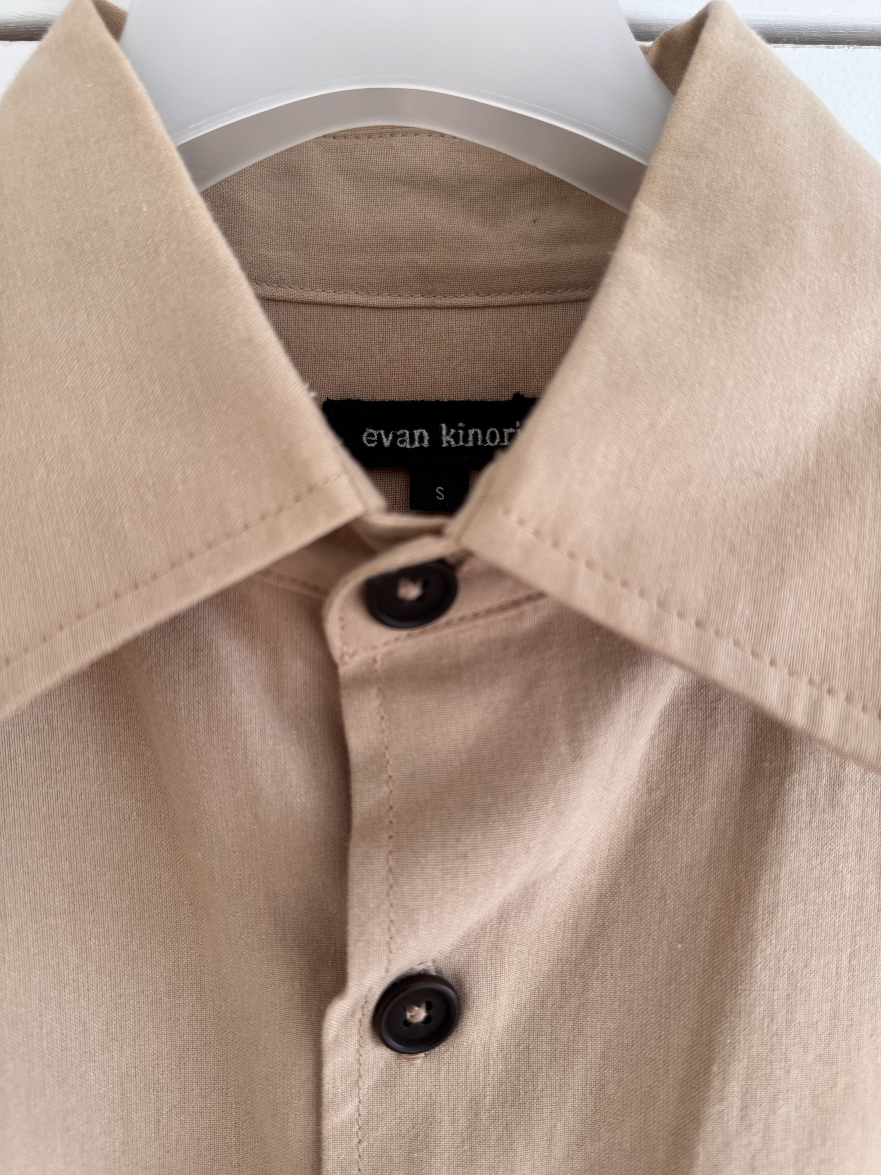 Evan Kinori Evan Kinori Two Pocket Shirt Paper/Cotton Broadcloth Beige Size US S / EU 44-46 / 1 - 5 Thumbnail