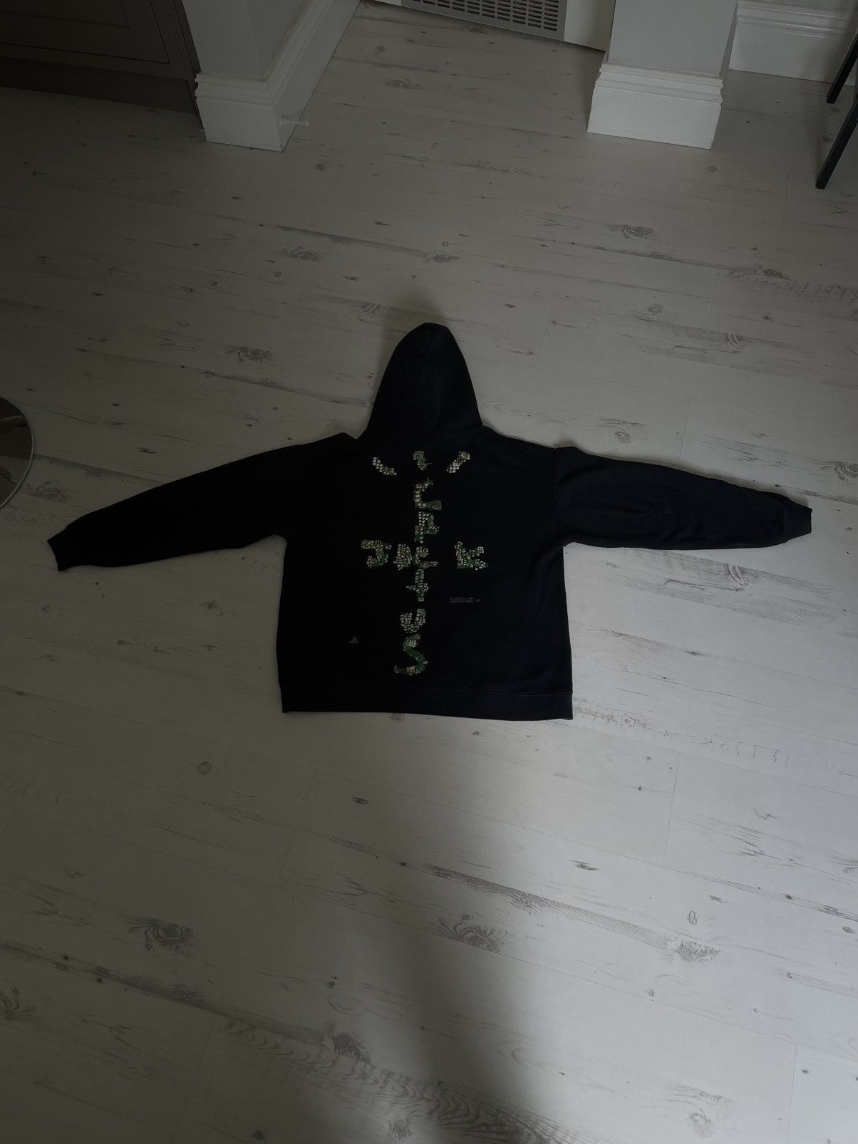 Playstation × Travis Scott TRAVIS SCOTT CACTUS JACK X PLAYSTATION WASHED HOODIE SIZE S Size US S / EU 44-46 / 1 - 2 Thumbnail